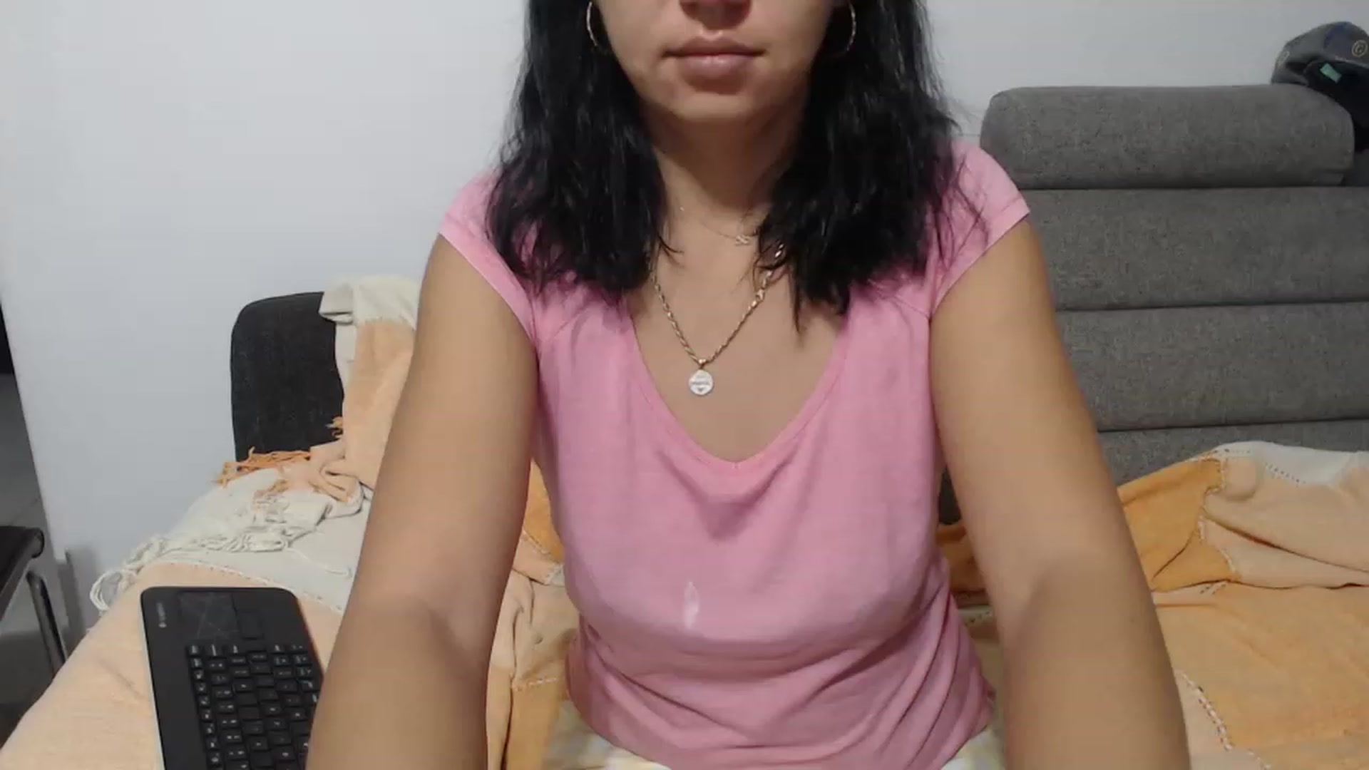 Gallery image thumbnail from Crazy__Dee's myfreecams stream on, 12/10/2022, 24:51 image 1 of 20