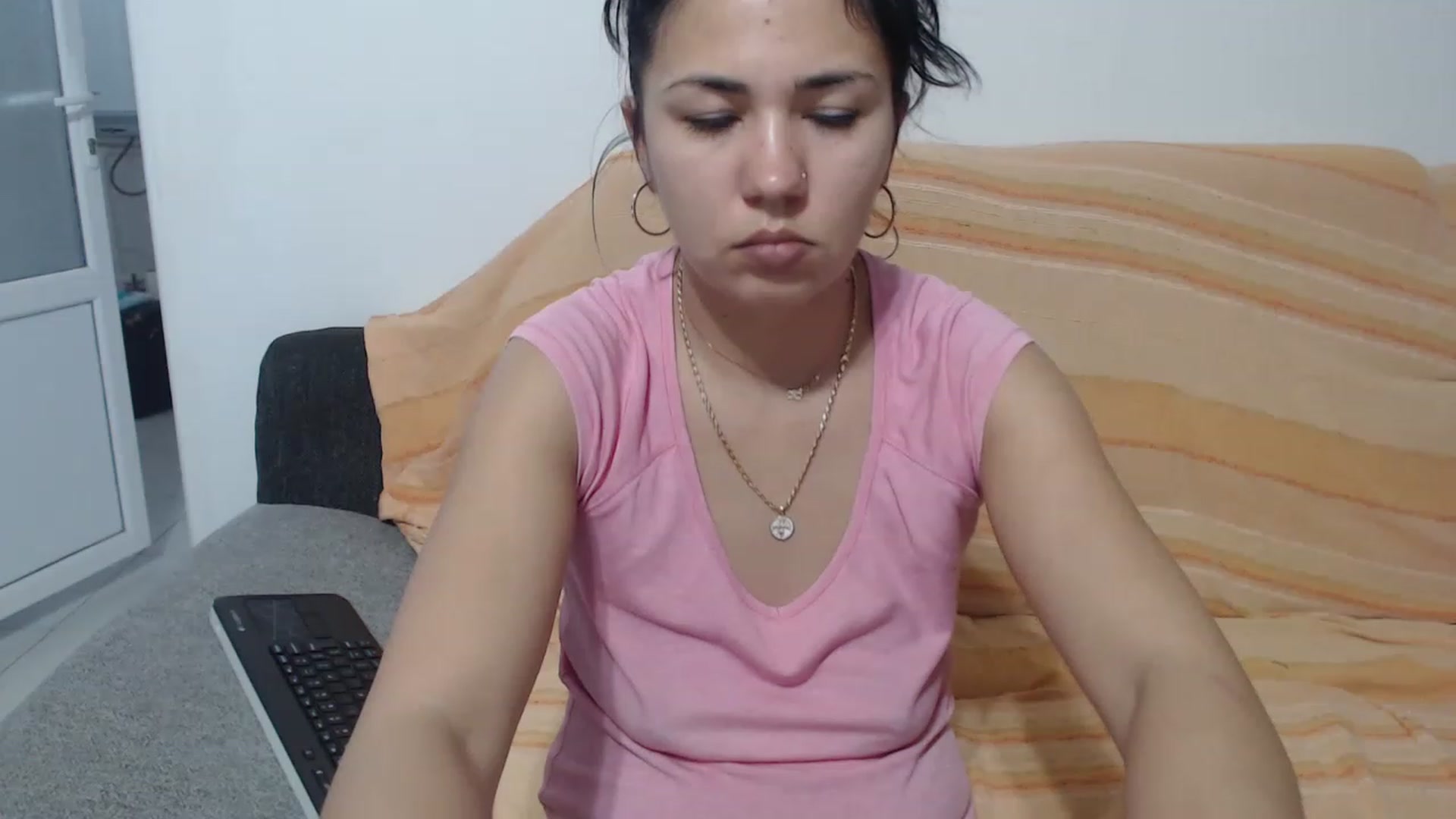 Gallery image thumbnail from Crazy__Dee's myfreecams stream on, 02/19/2023, 13:28 image 2 of 20