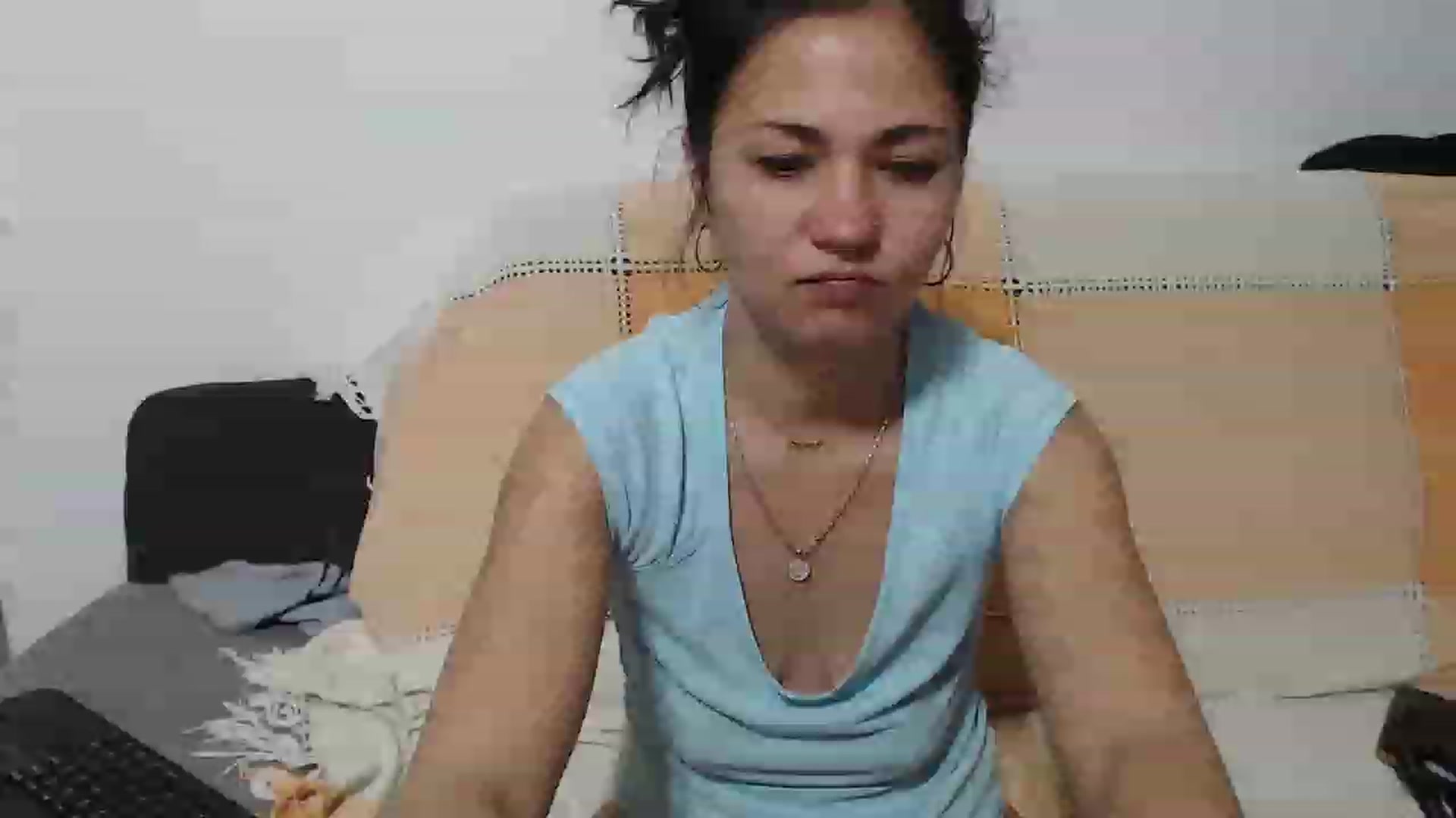 Gallery image thumbnail from Crazy__Dee's myfreecams stream on, 03/19/2023, 18:41 image 18 of 20