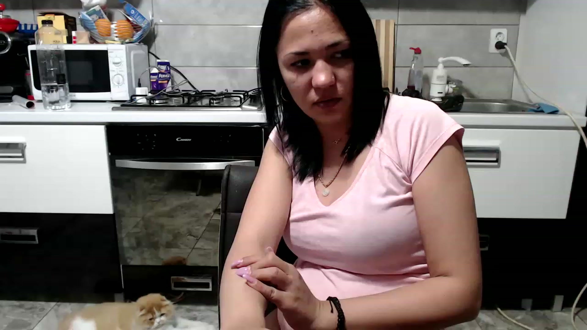 Gallery image thumbnail from Crazy__Dee's myfreecams stream on, 05/02/2023, 22:38 image 5 of 20