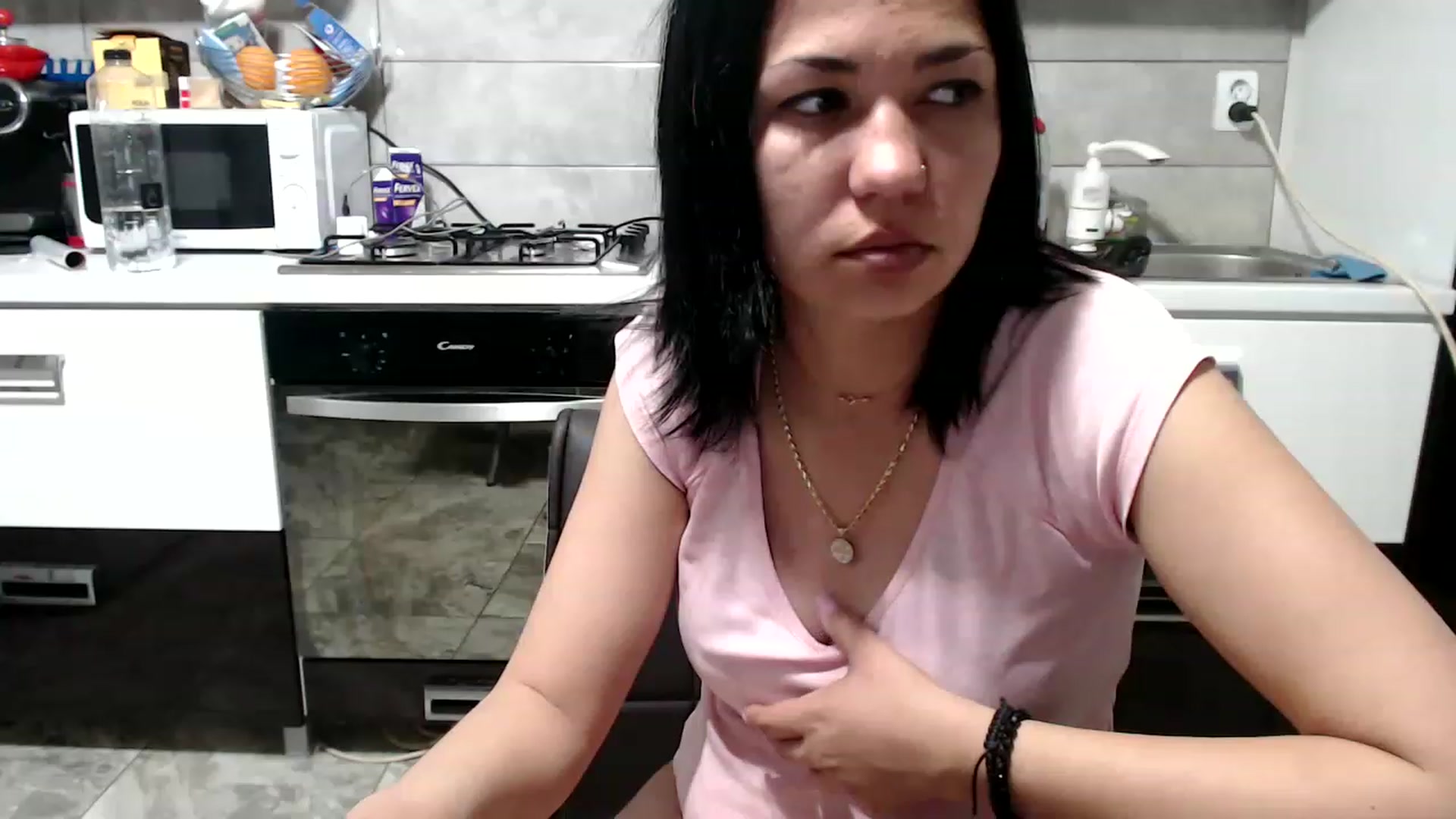 Gallery image thumbnail from Crazy__Dee's myfreecams stream on, 05/02/2023, 22:38 image 9 of 20