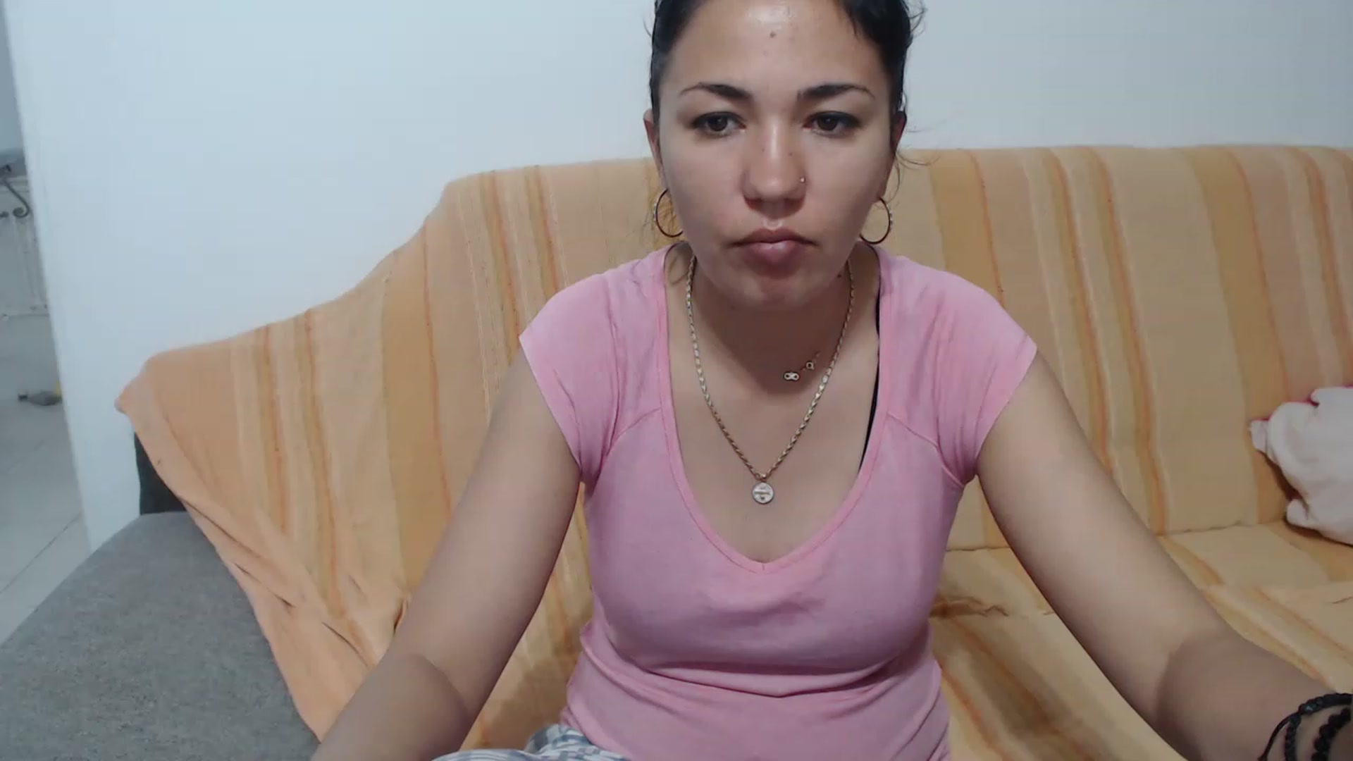 Gallery image thumbnail from Crazy__Dee's myfreecams stream on, 05/10/2023, 15:29 image 3 of 20