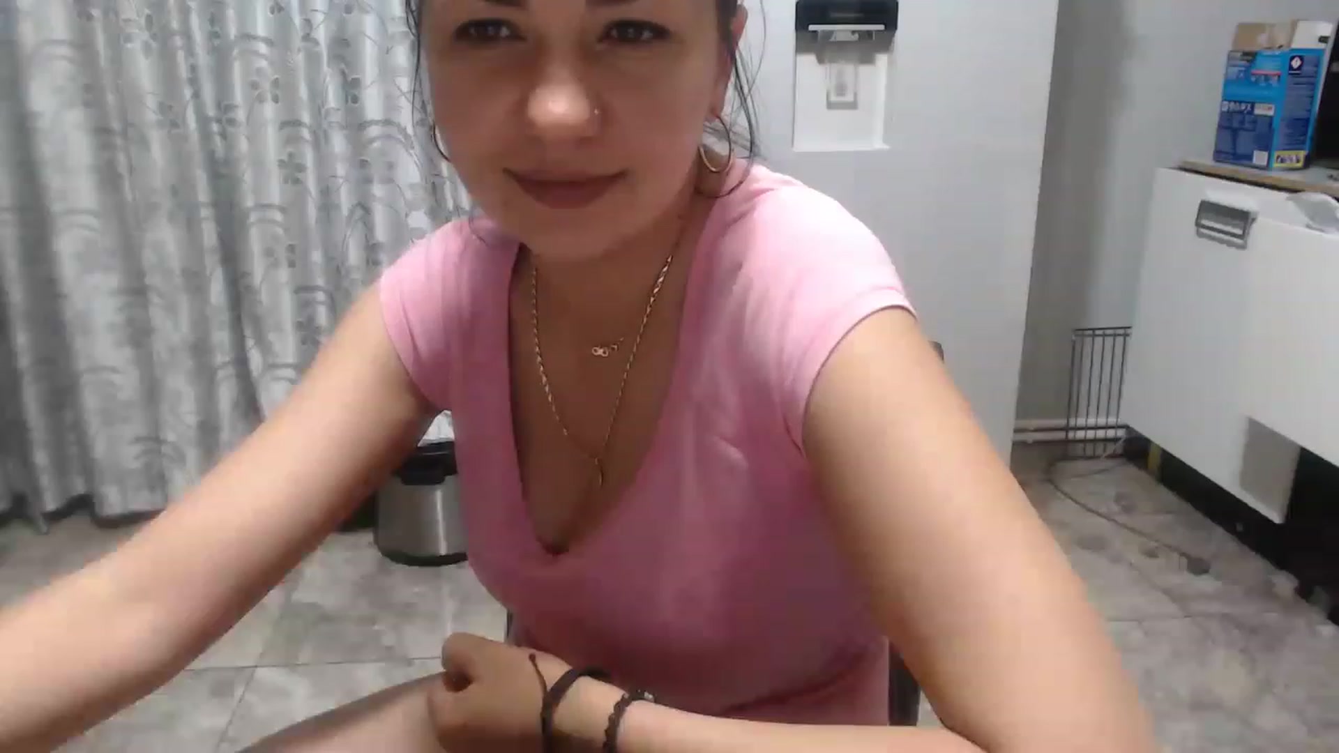 Gallery image thumbnail from Crazy__Dee's myfreecams stream on, 05/12/2023, 21:02 image 3 of 20