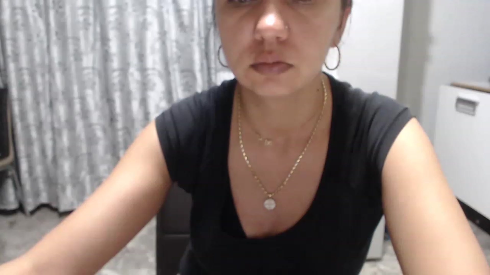 Gallery image thumbnail from Crazy__Dee's myfreecams stream on, 05/13/2023, 21:39 image 9 of 20