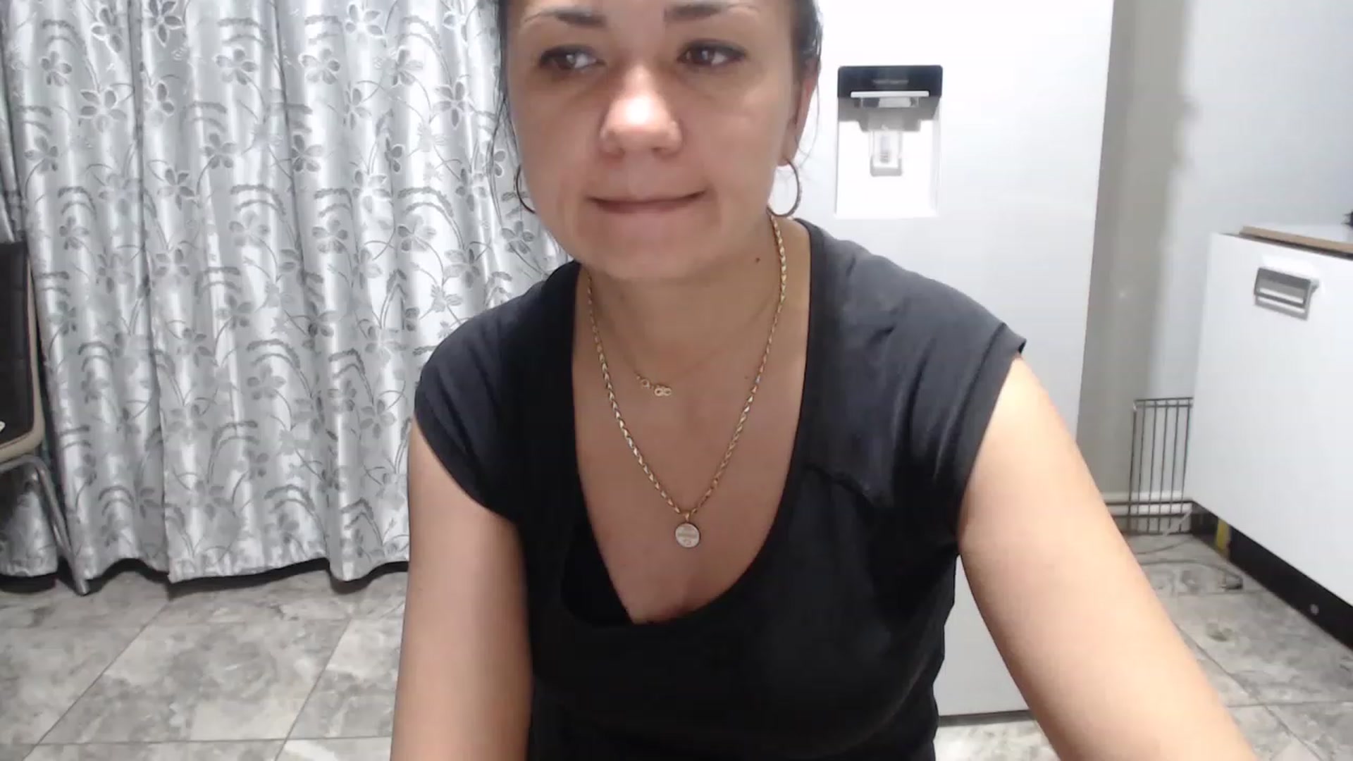 Gallery image thumbnail from Crazy__Dee's myfreecams stream on, 05/13/2023, 21:39 image 8 of 20