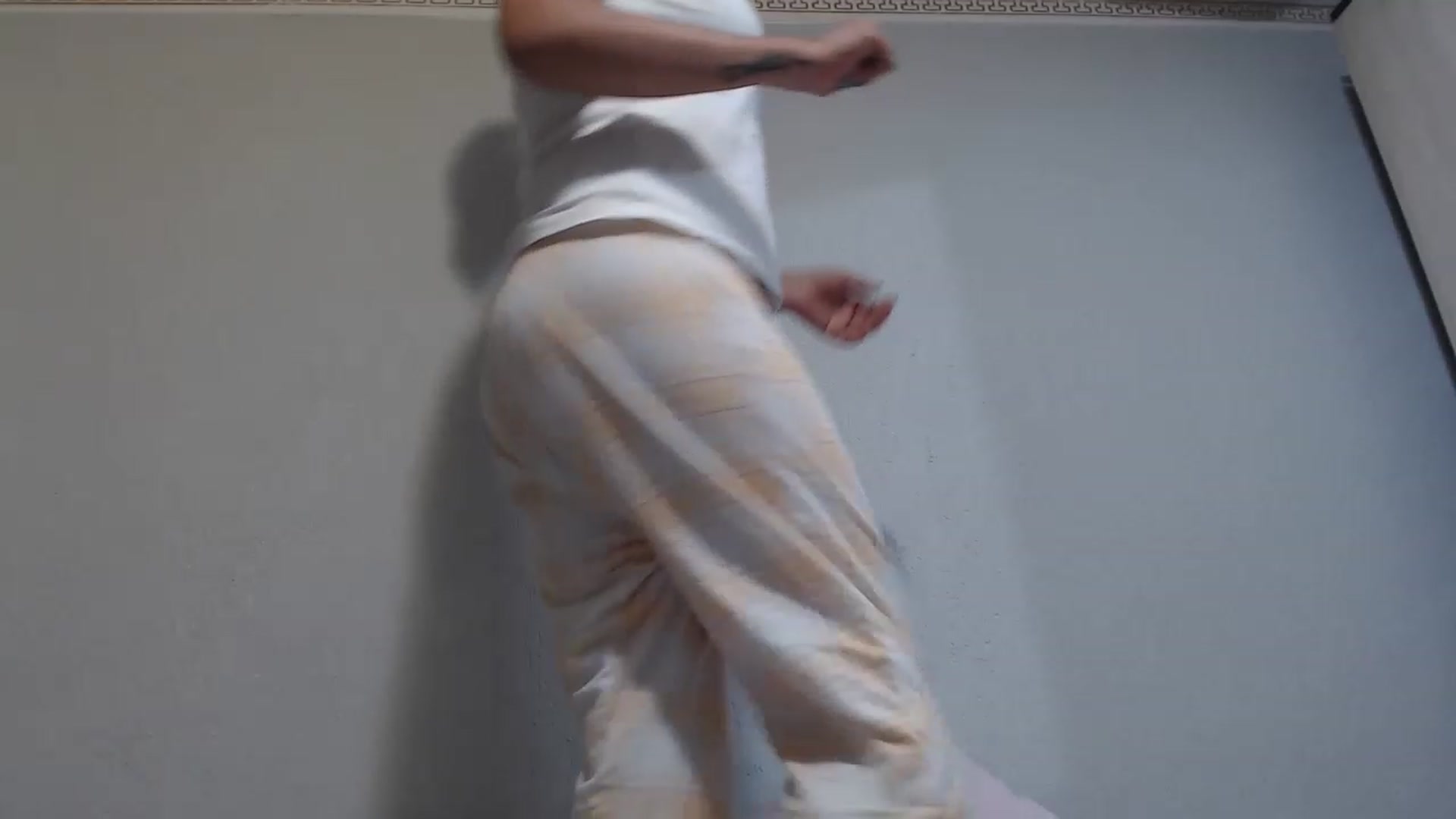 Gallery image thumbnail from Crazy__Dee's myfreecams stream on, 07/01/2023, 23:20 image 19 of 20