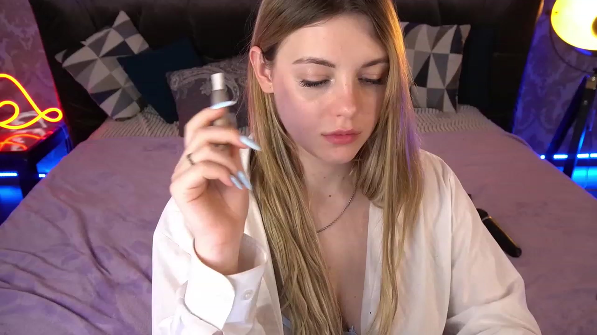 Gallery image thumbnail from CrazyyyDaisyy's myfreecams stream on, 04/22/2023, 10:53 image 14 of 20