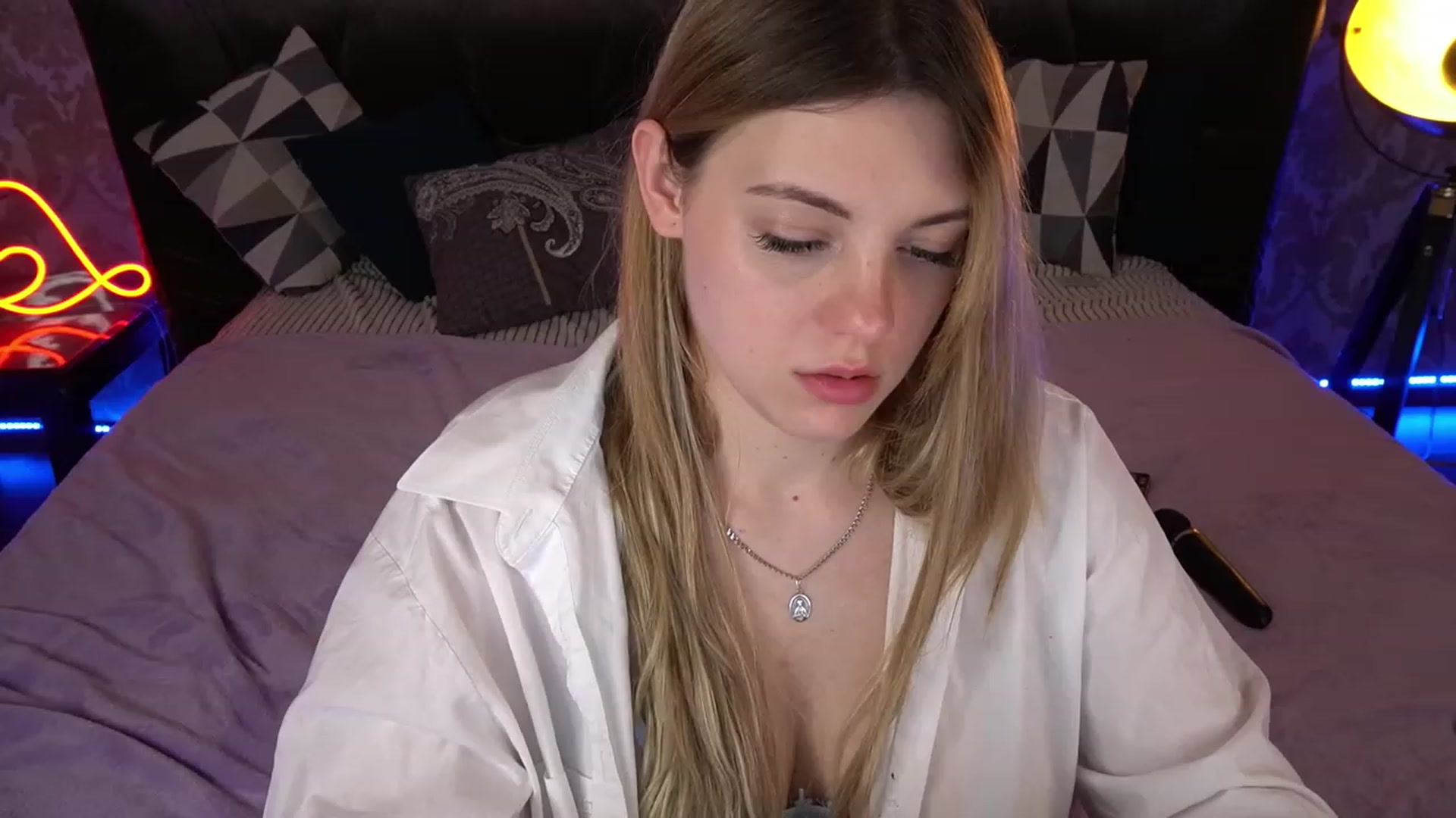 Gallery image thumbnail from CrazyyyDaisyy's myfreecams stream on, 04/22/2023, 10:53 image 11 of 20