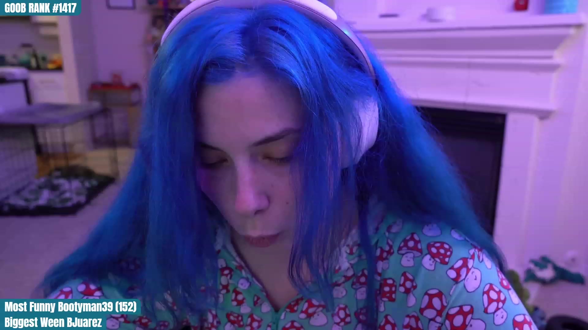 Gallery image thumbnail from CreaminQueen's myfreecams stream on, 03/24/2023, 24:35 image 18 of 20