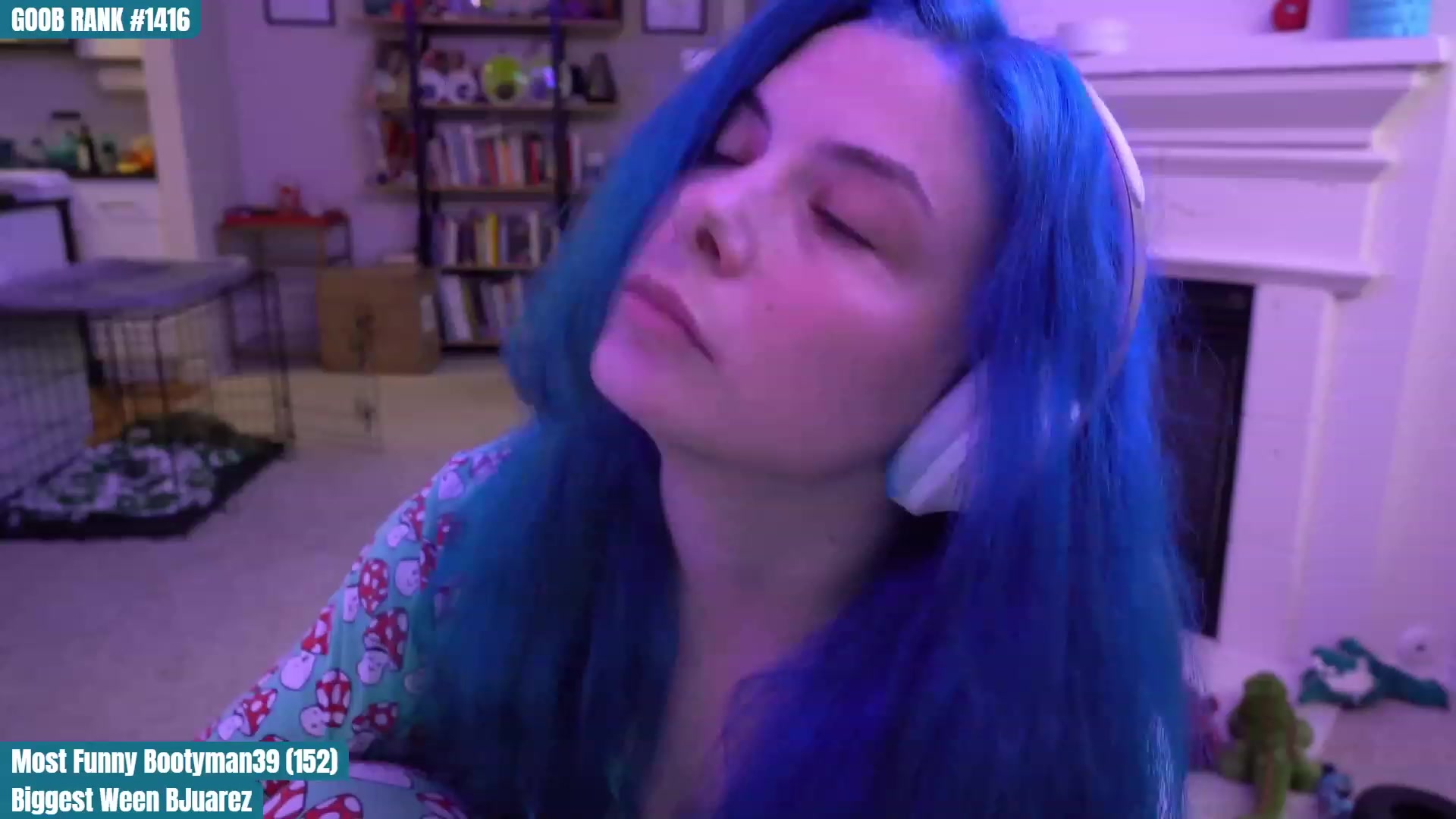 Gallery image thumbnail from CreaminQueen's myfreecams stream on, 03/24/2023, 24:35 image 17 of 20