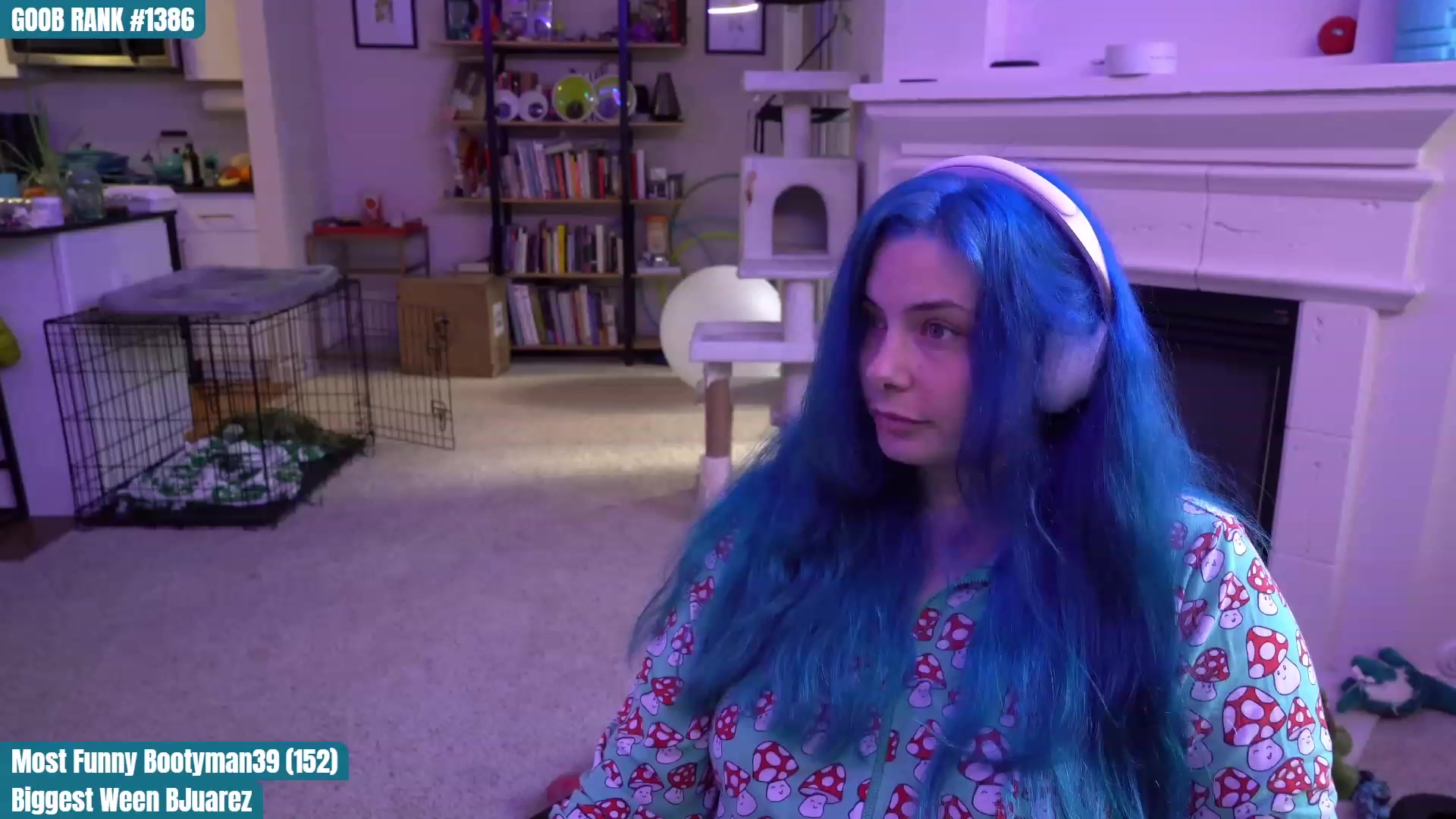 Gallery image thumbnail from CreaminQueen's myfreecams stream on, 03/24/2023, 01:34 image 15 of 20