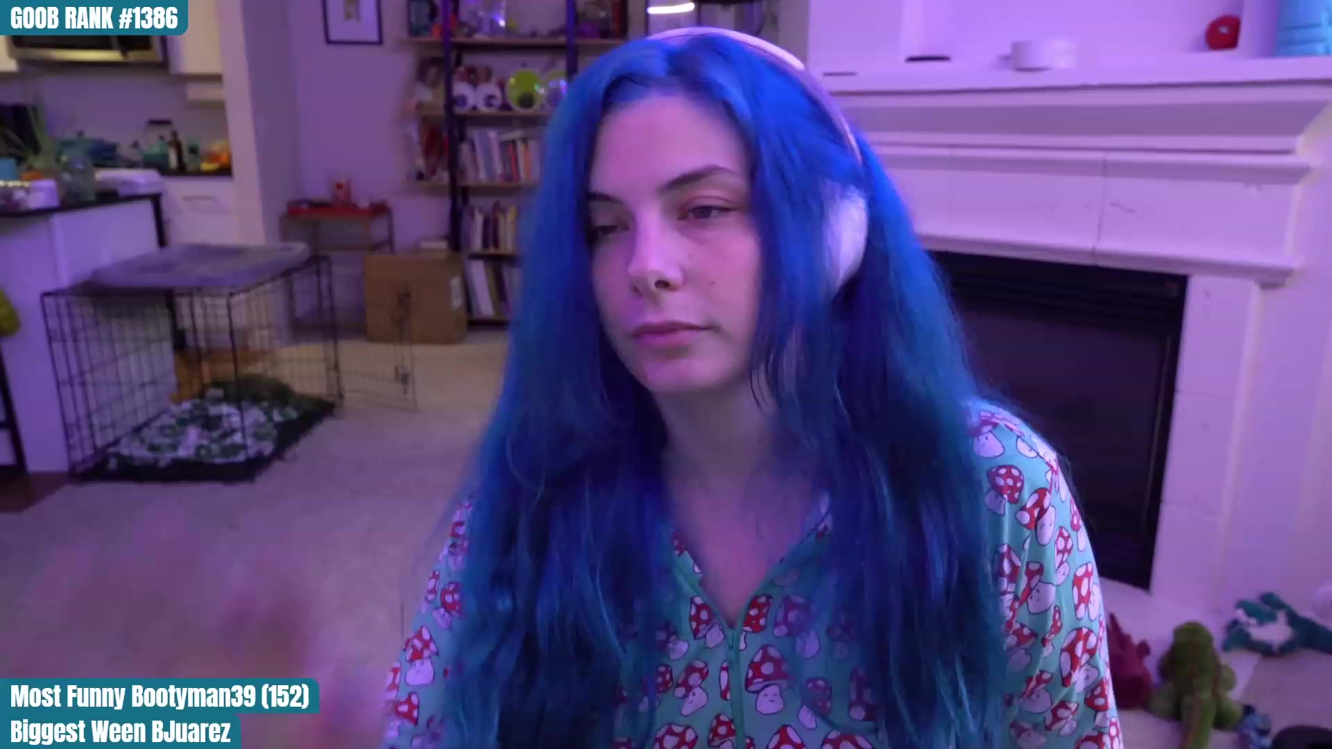 Gallery image thumbnail from CreaminQueen's myfreecams stream on, 03/24/2023, 01:34 image 16 of 20