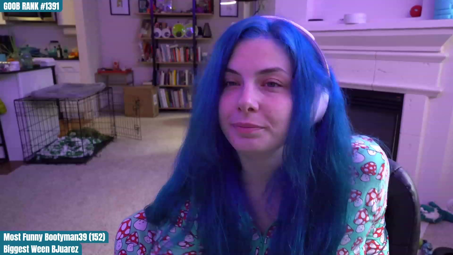 Gallery image thumbnail from CreaminQueen's myfreecams stream on, 03/24/2023, 01:34 image 14 of 20