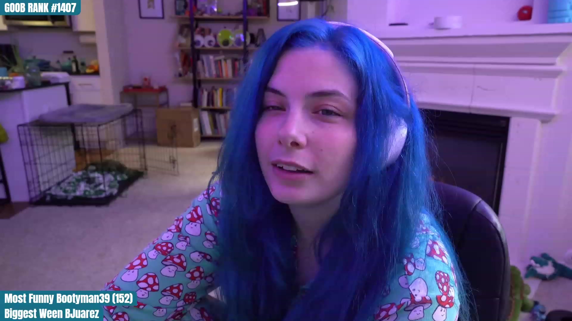 Gallery image thumbnail from CreaminQueen's myfreecams stream on, 03/24/2023, 01:34 image 7 of 20