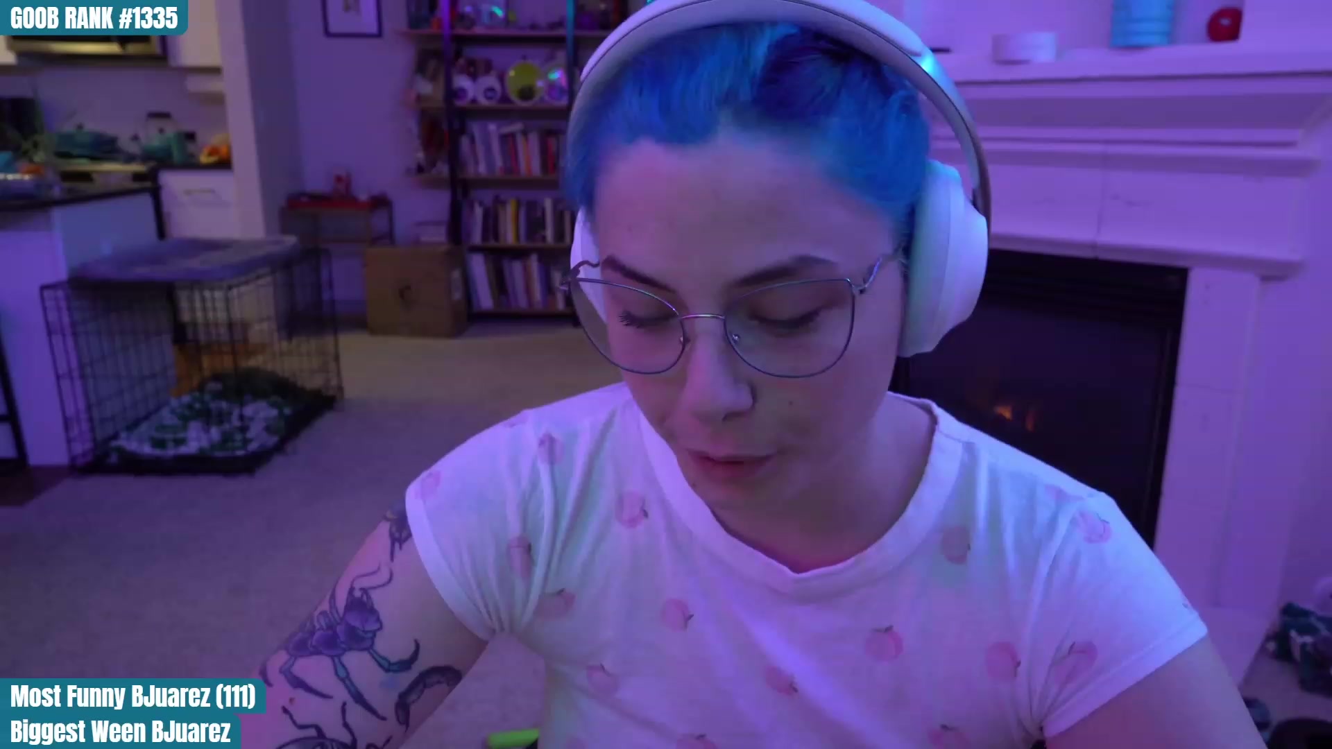 Gallery image thumbnail from CreaminQueen's myfreecams stream on, 03/25/2023, 24:01 image 18 of 20