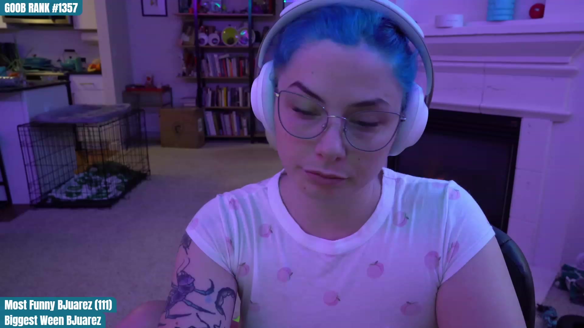 Gallery image thumbnail from CreaminQueen's myfreecams stream on, 03/25/2023, 24:01 image 10 of 20