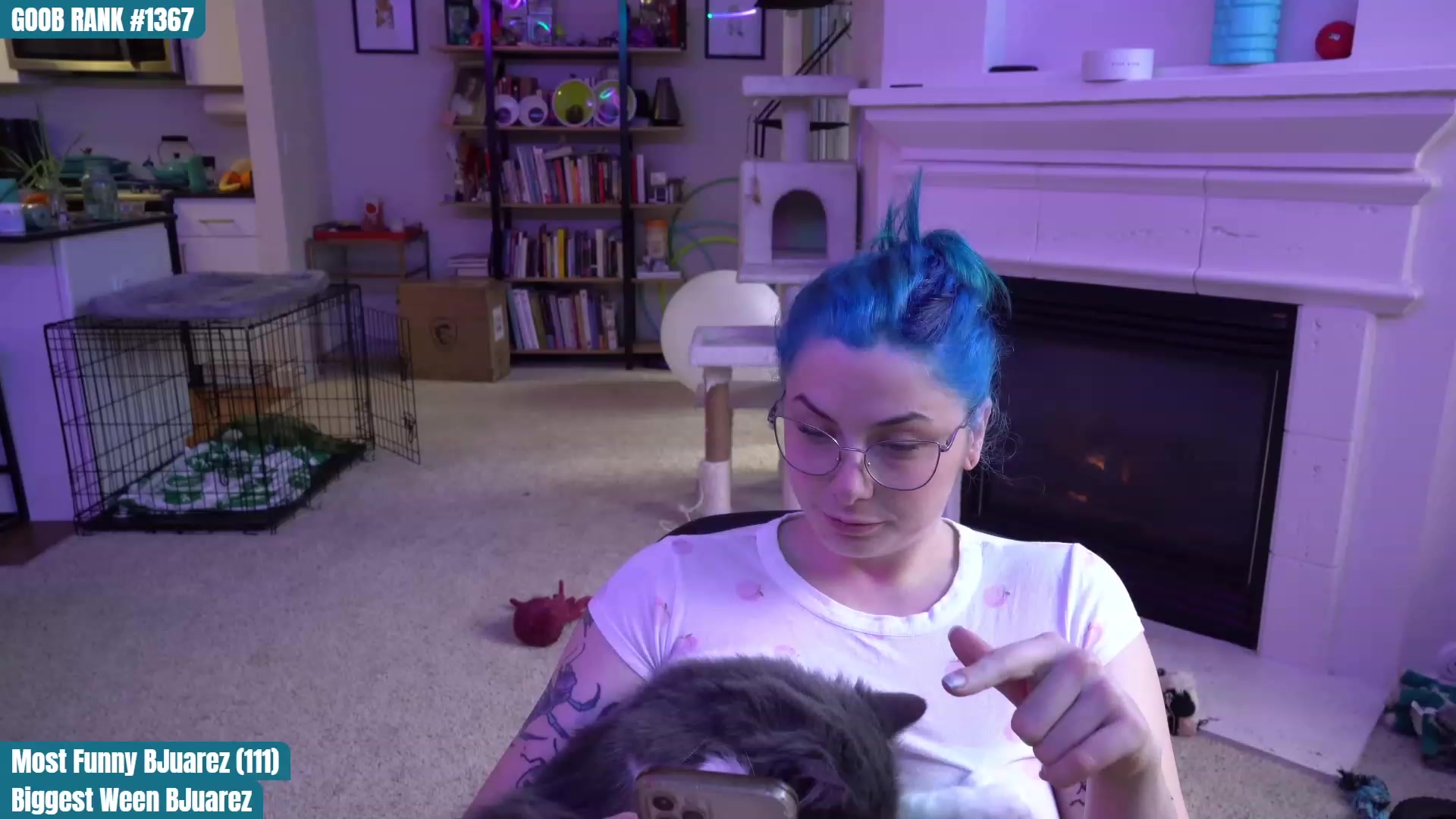 Gallery image thumbnail from CreaminQueen's myfreecams stream on, 03/25/2023, 24:01 image 2 of 20