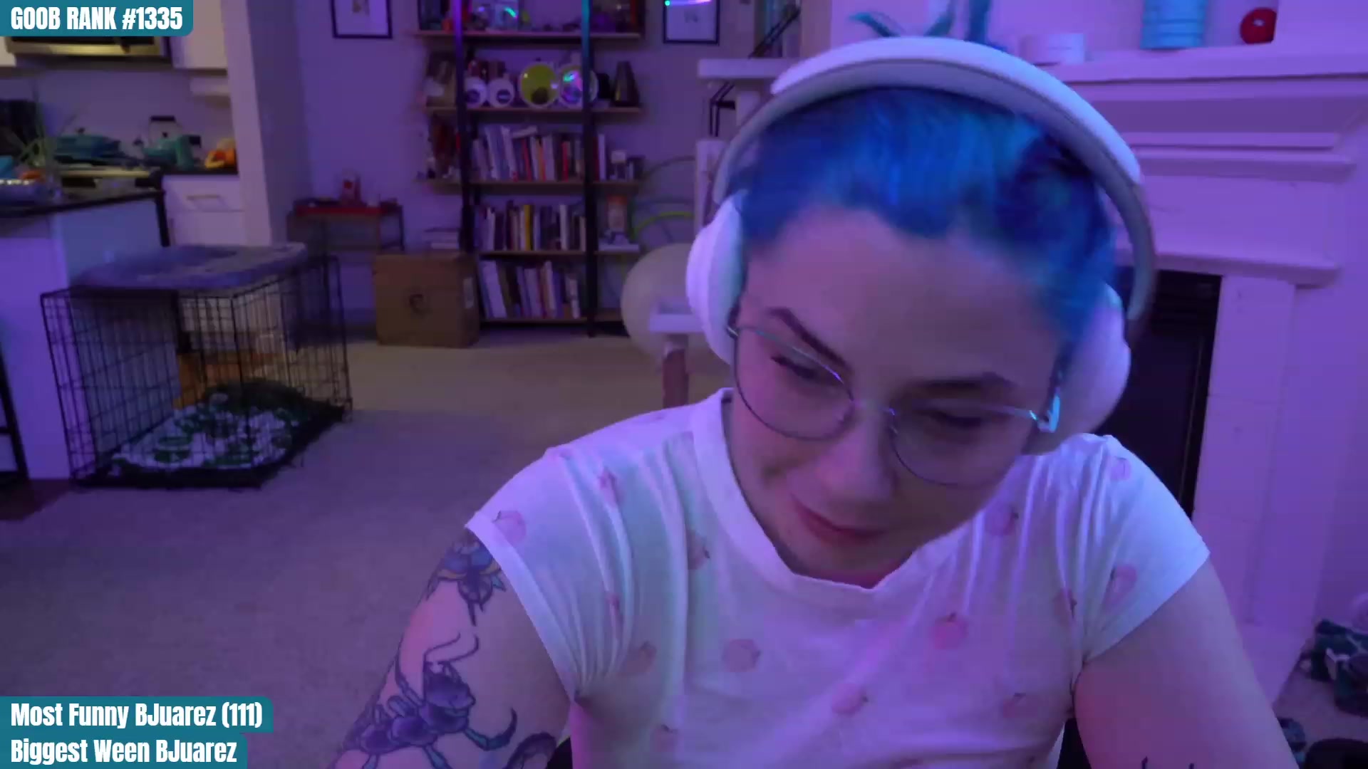 Gallery image thumbnail from CreaminQueen's myfreecams stream on, 03/25/2023, 24:01 image 19 of 20