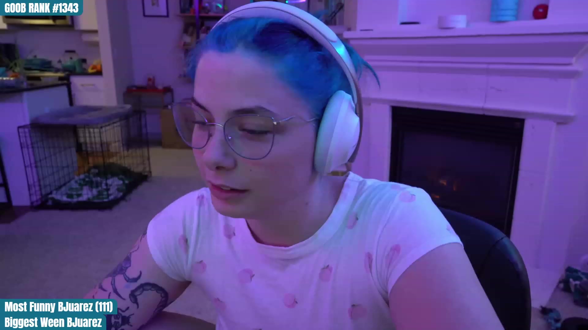 Gallery image thumbnail from CreaminQueen's myfreecams stream on, 03/25/2023, 24:01 image 14 of 20
