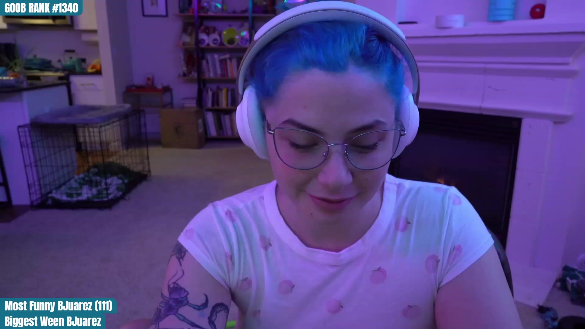 Gallery image thumbnail from CreaminQueen's myfreecams stream on, 03/25/2023, 24:01 image 16 of 20