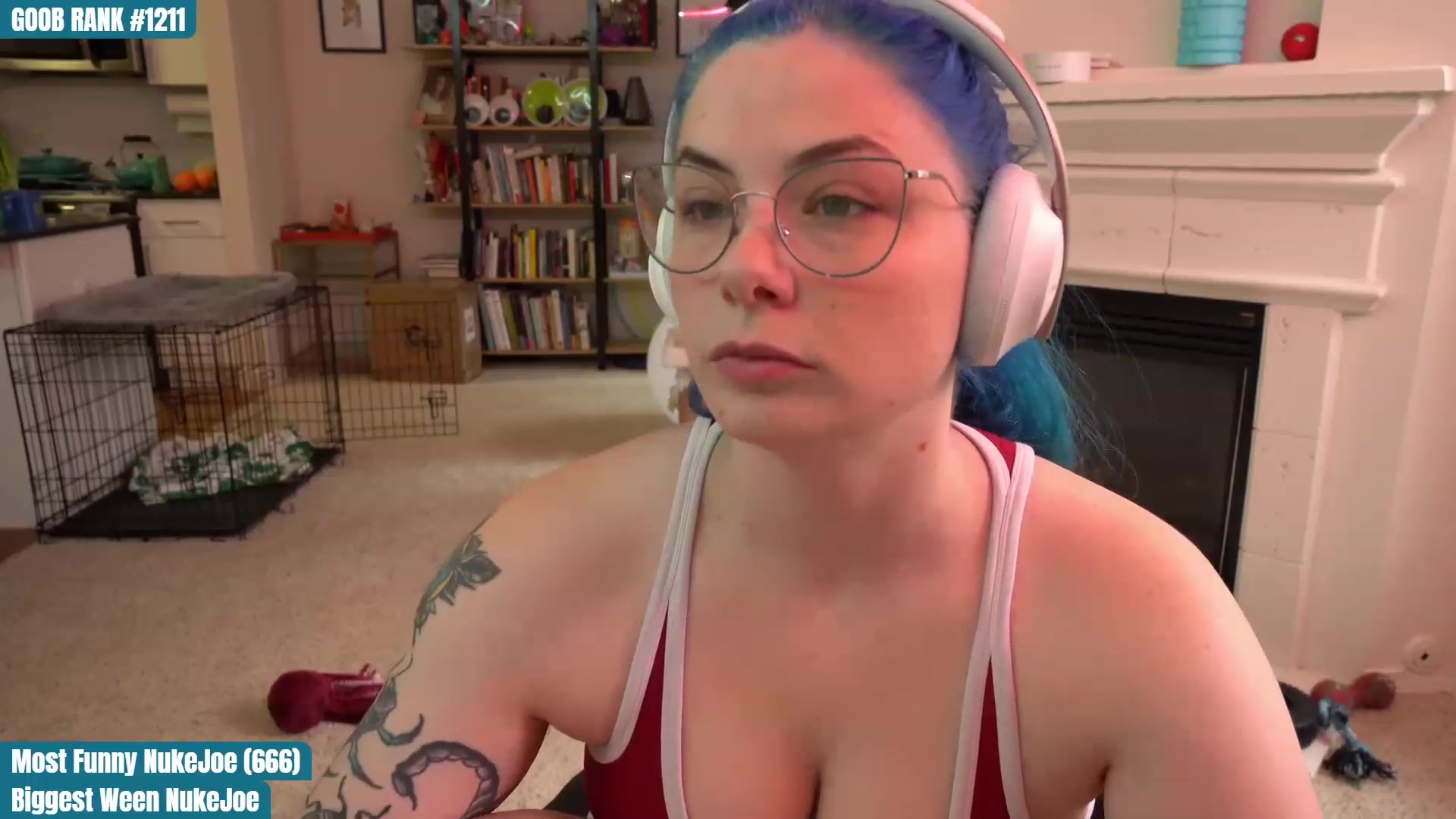 Gallery image thumbnail from CreaminQueen's myfreecams stream on, 03/26/2023, 19:39 image 18 of 20