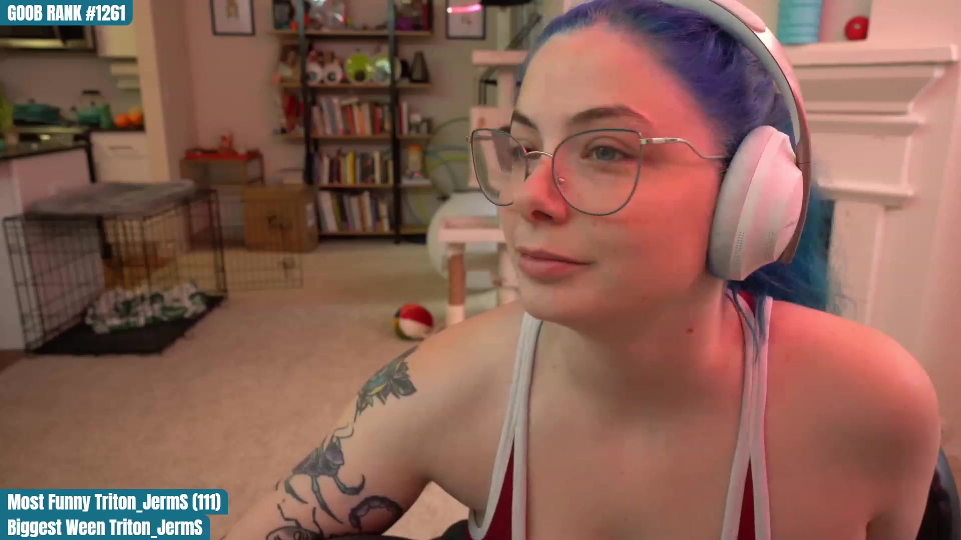 Gallery image thumbnail from CreaminQueen's myfreecams stream on, 03/26/2023, 19:39 image 15 of 20