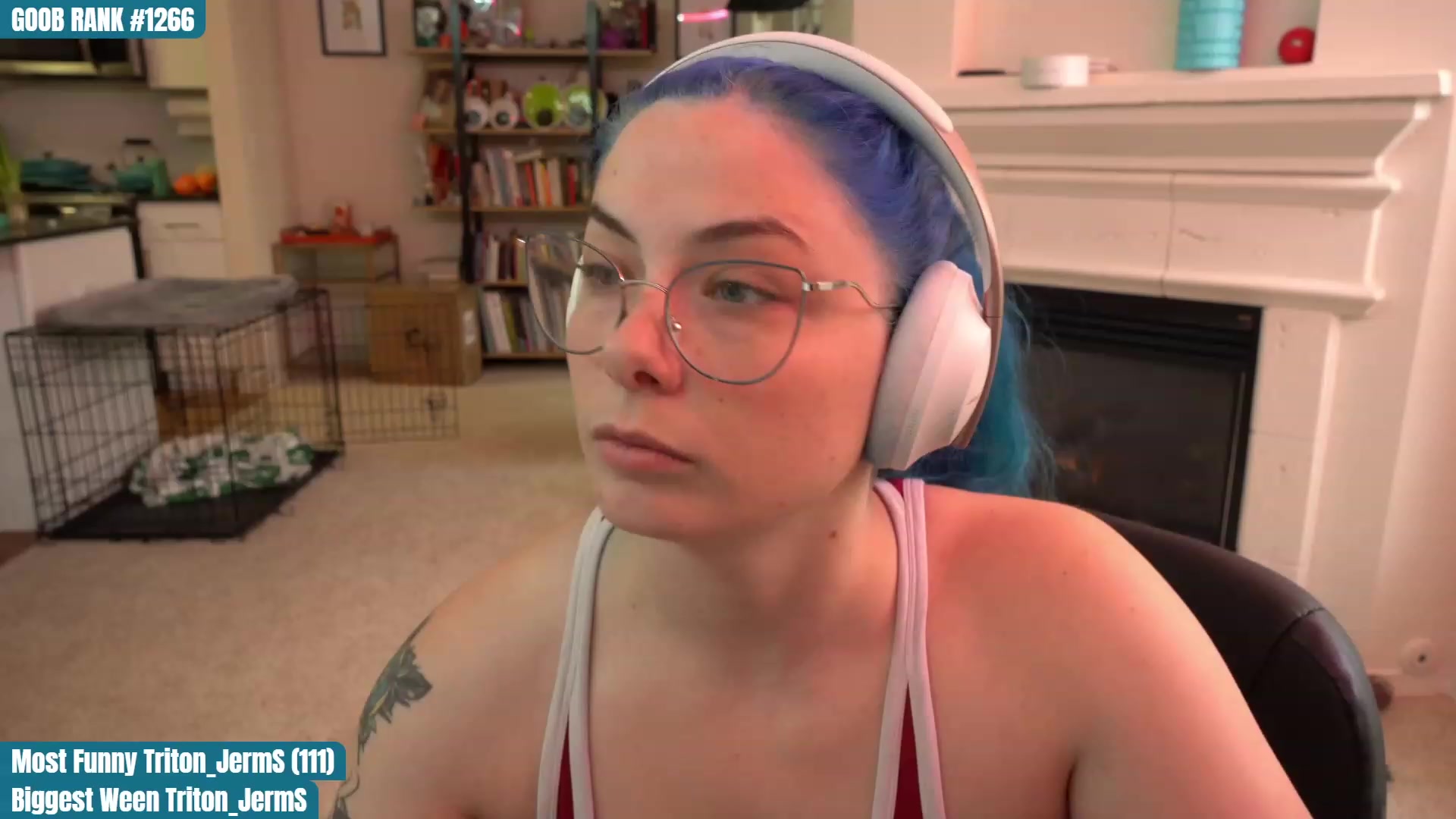 Gallery image thumbnail from CreaminQueen's myfreecams stream on, 03/26/2023, 19:39 image 13 of 20