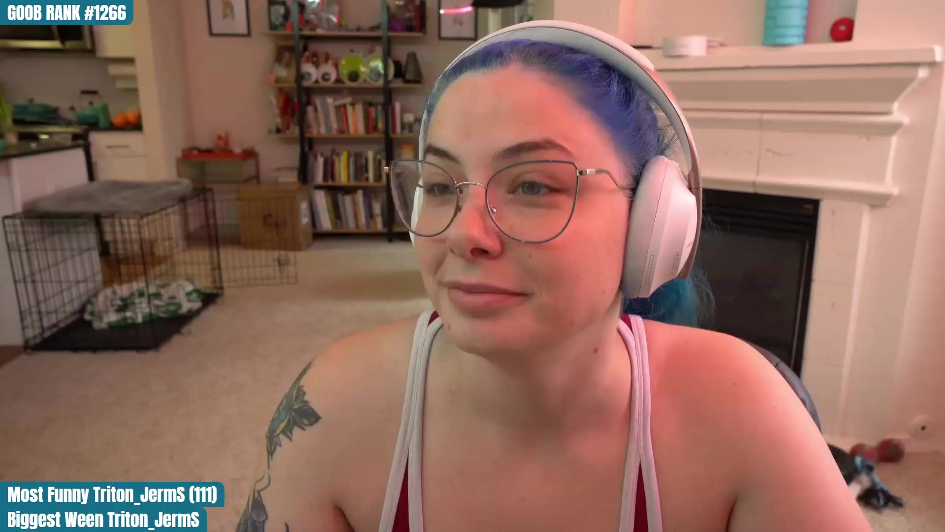 Gallery image thumbnail from CreaminQueen's myfreecams stream on, 03/26/2023, 19:39 image 12 of 20