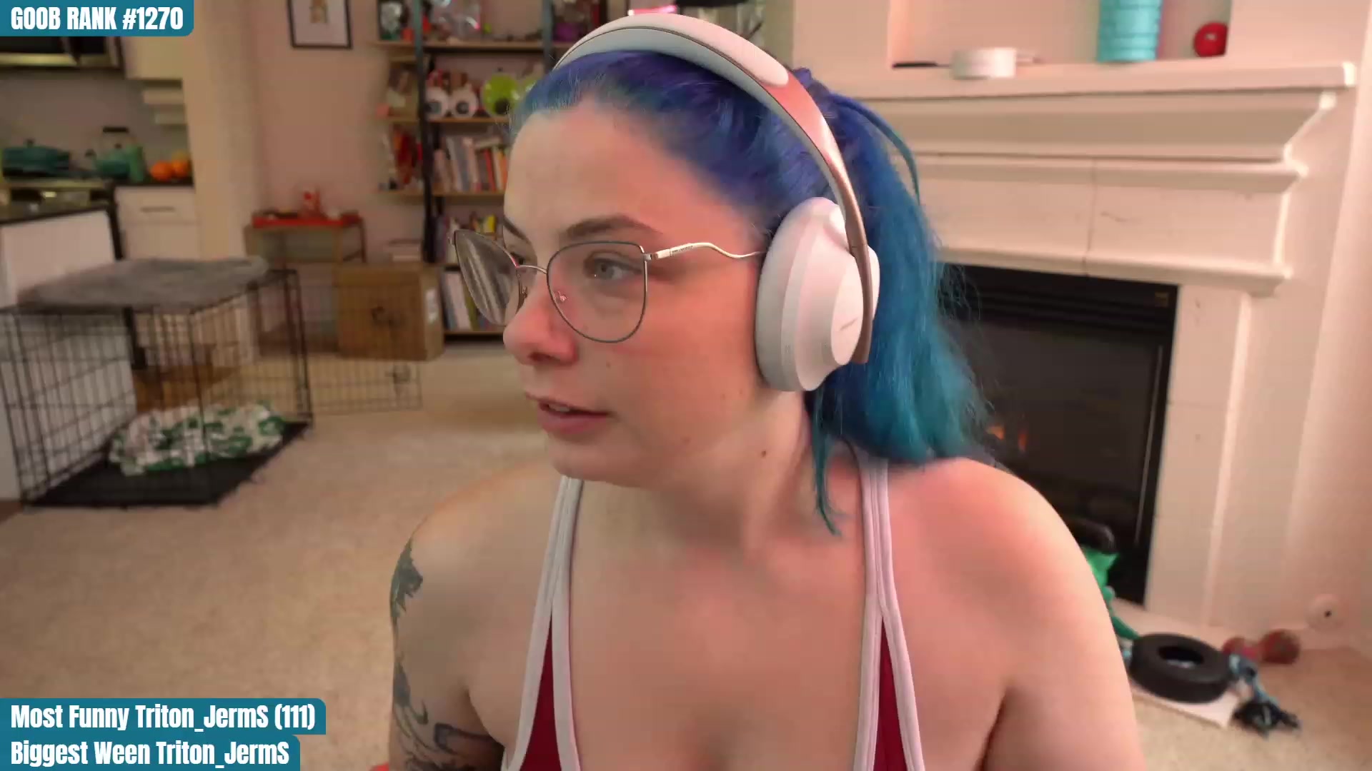 Gallery image thumbnail from CreaminQueen's myfreecams stream on, 03/26/2023, 19:39 image 10 of 20
