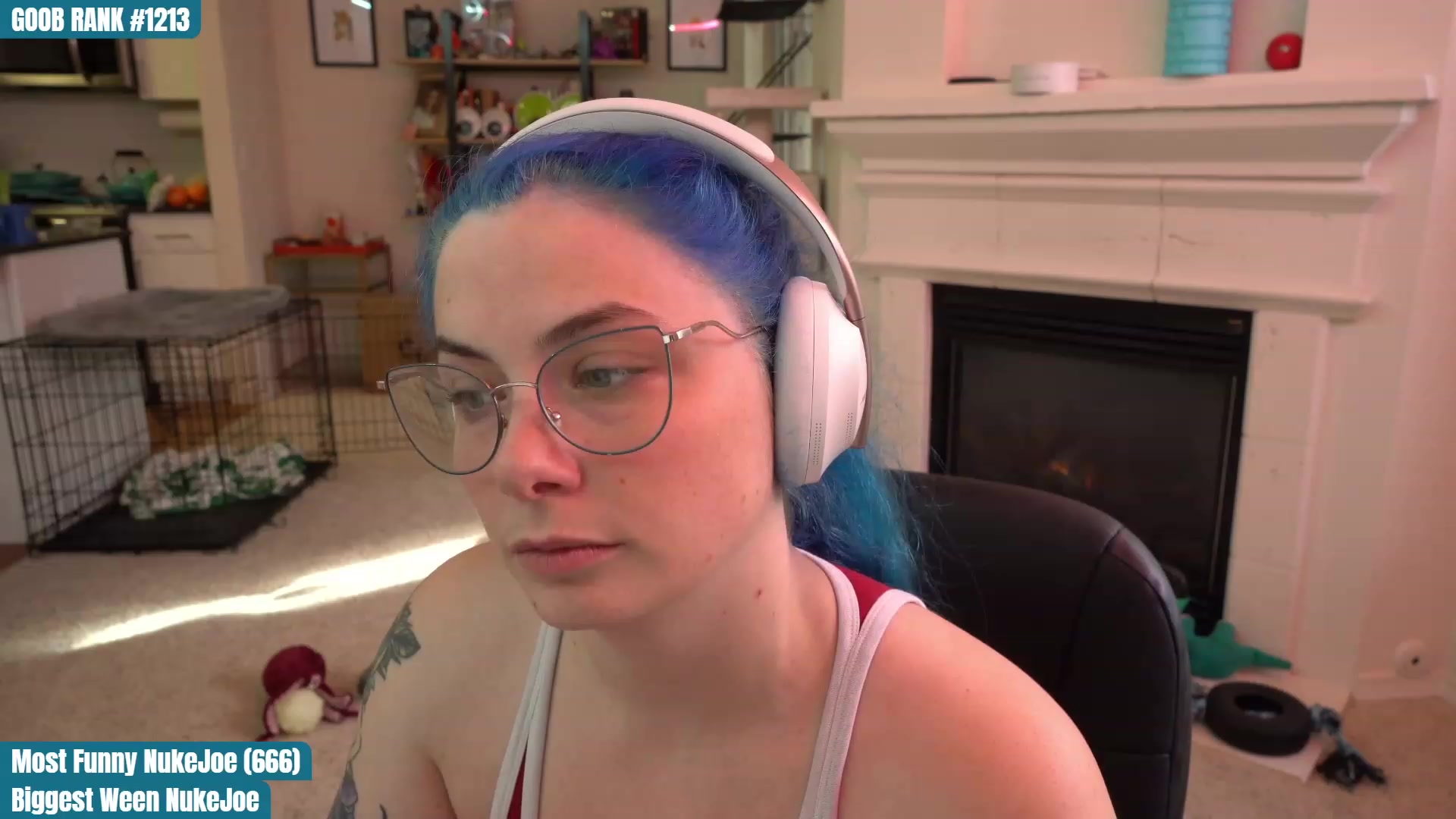 Gallery image thumbnail from CreaminQueen's myfreecams stream on, 03/27/2023, 01:47 image 1 of 20