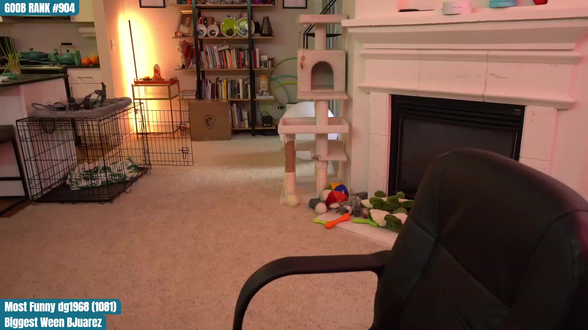 Gallery image thumbnail from CreaminQueen's myfreecams stream on, 03/28/2023, 01:59 image 18 of 20