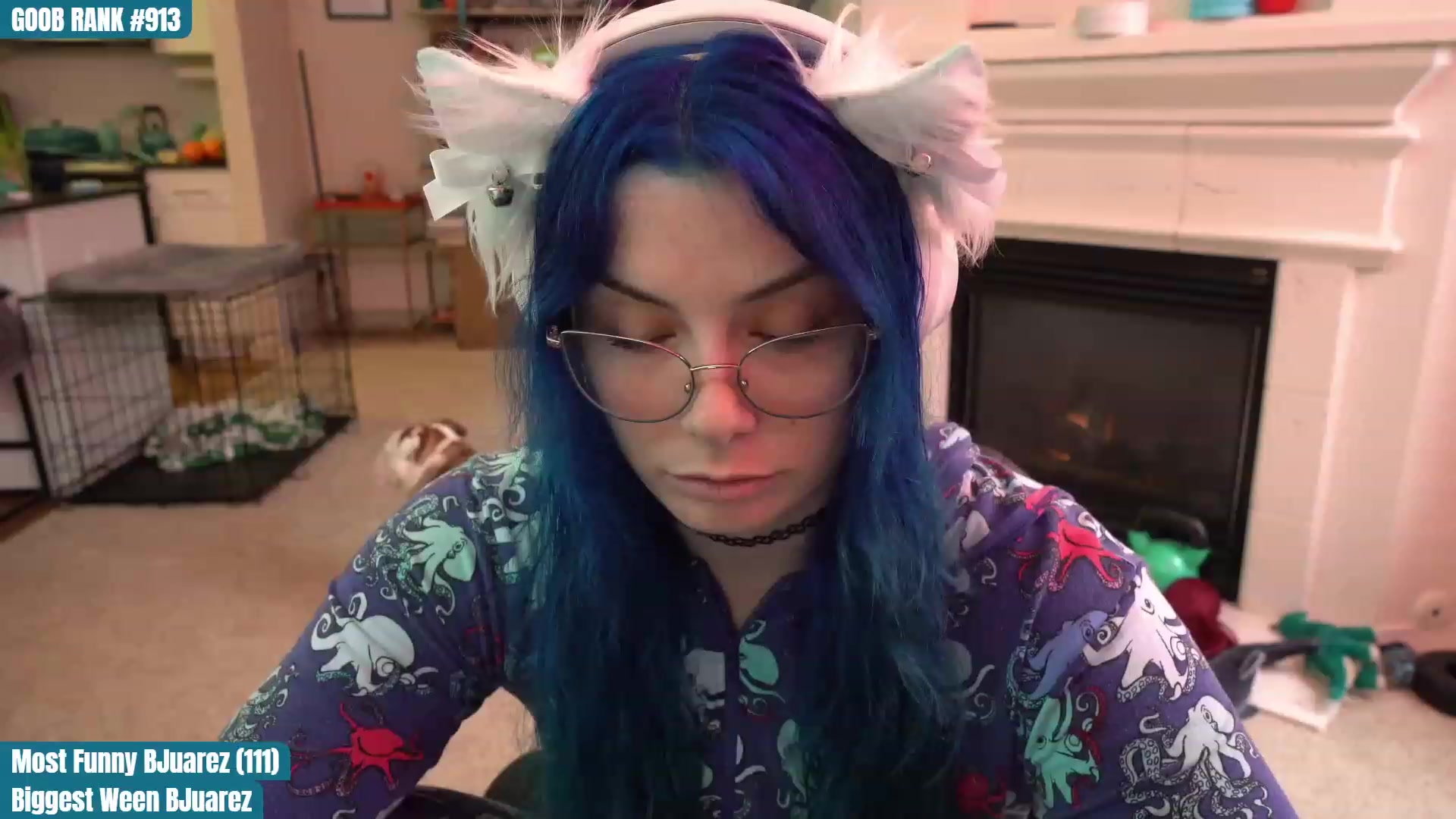 Gallery image thumbnail from CreaminQueen's myfreecams stream on, 03/29/2023, 24:41 image 12 of 20