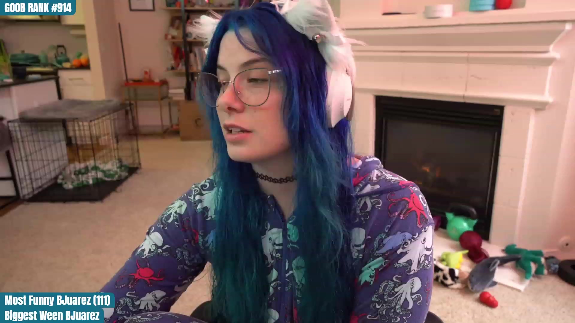 Gallery image thumbnail from CreaminQueen's myfreecams stream on, 03/29/2023, 24:41 image 10 of 20
