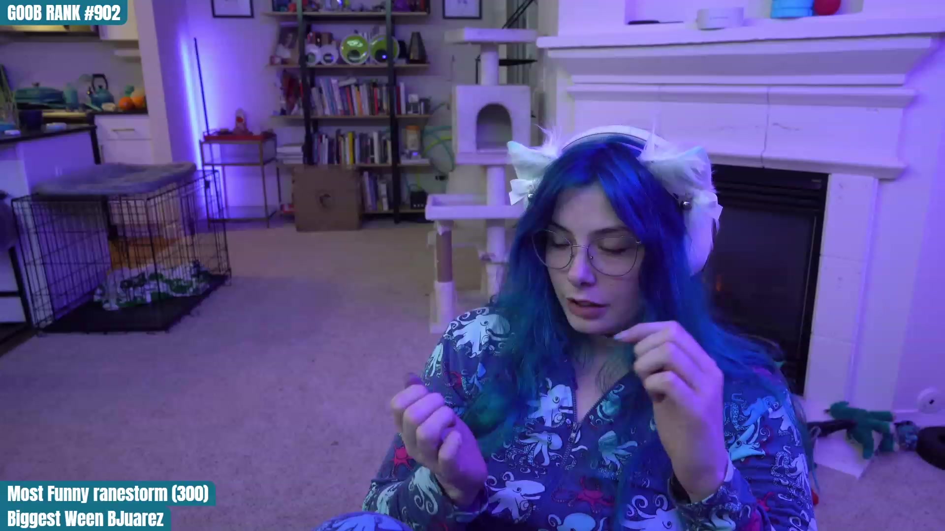 Gallery image thumbnail from CreaminQueen's myfreecams stream on, 03/29/2023, 02:16 image 12 of 20