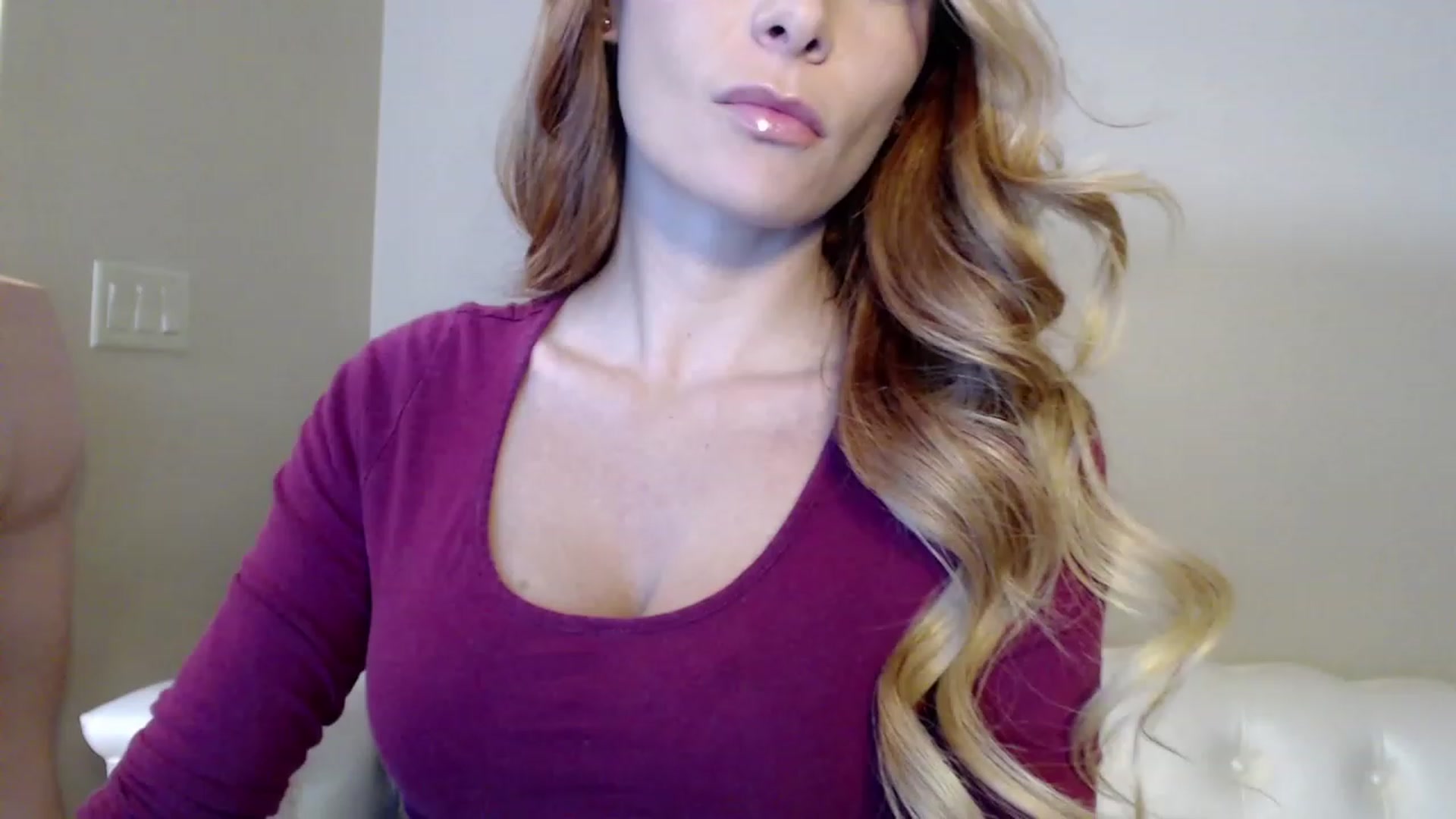 Gallery image thumbnail from Creampie_Me's myfreecams stream on, 12/13/2022, 03:45 image 4 of 20