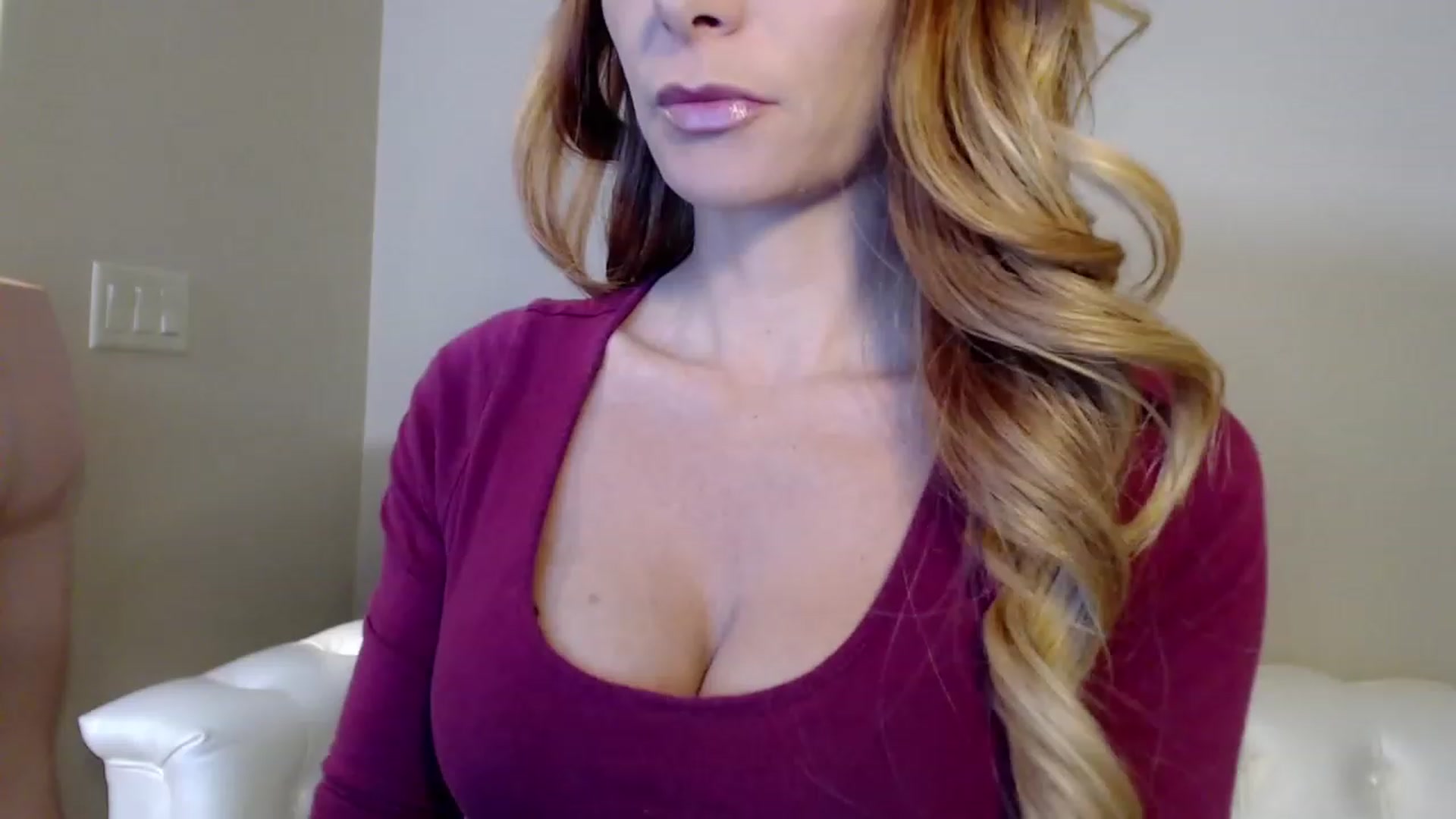 Gallery image thumbnail from Creampie_Me's myfreecams stream on, 12/13/2022, 03:45 image 12 of 20