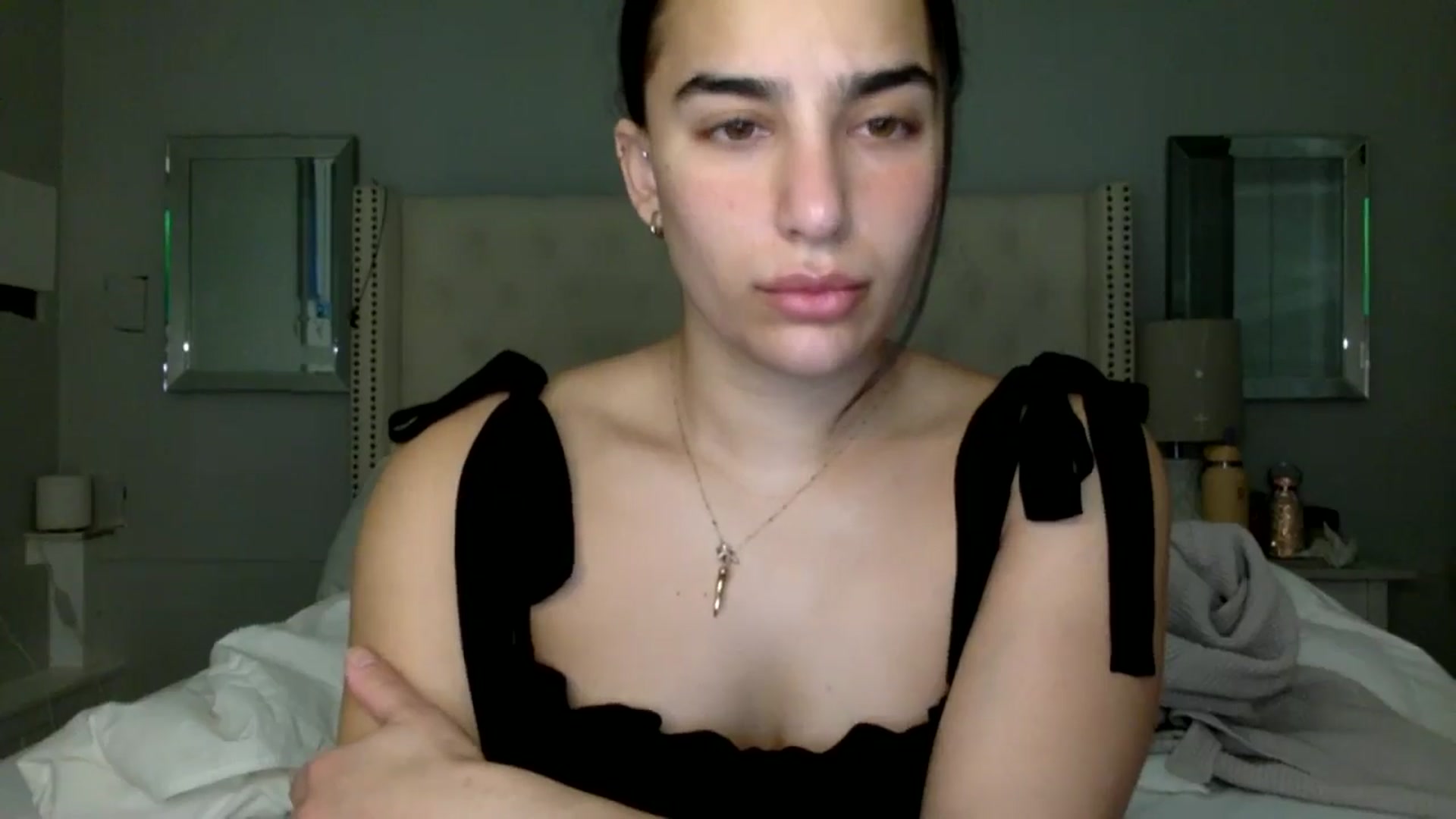 Gallery image thumbnail from CreamyEmmy's myfreecams stream on, 04/07/2025, 17:46 image 14 of 20
