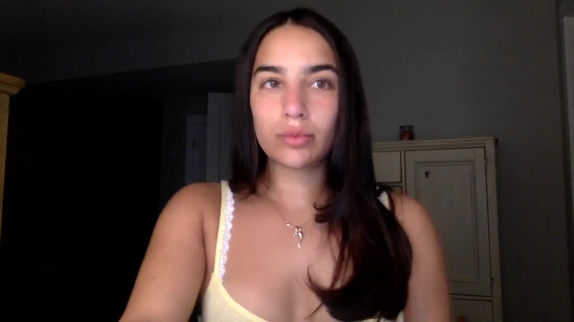 Gallery image thumbnail from CreamyEmmy's myfreecams stream on, 04/22/2025, 18:06 image 6 of 20