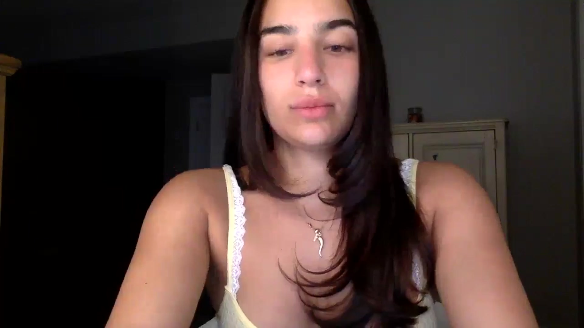 Gallery image thumbnail from CreamyEmmy's myfreecams stream on, 04/22/2025, 18:06 image 3 of 20