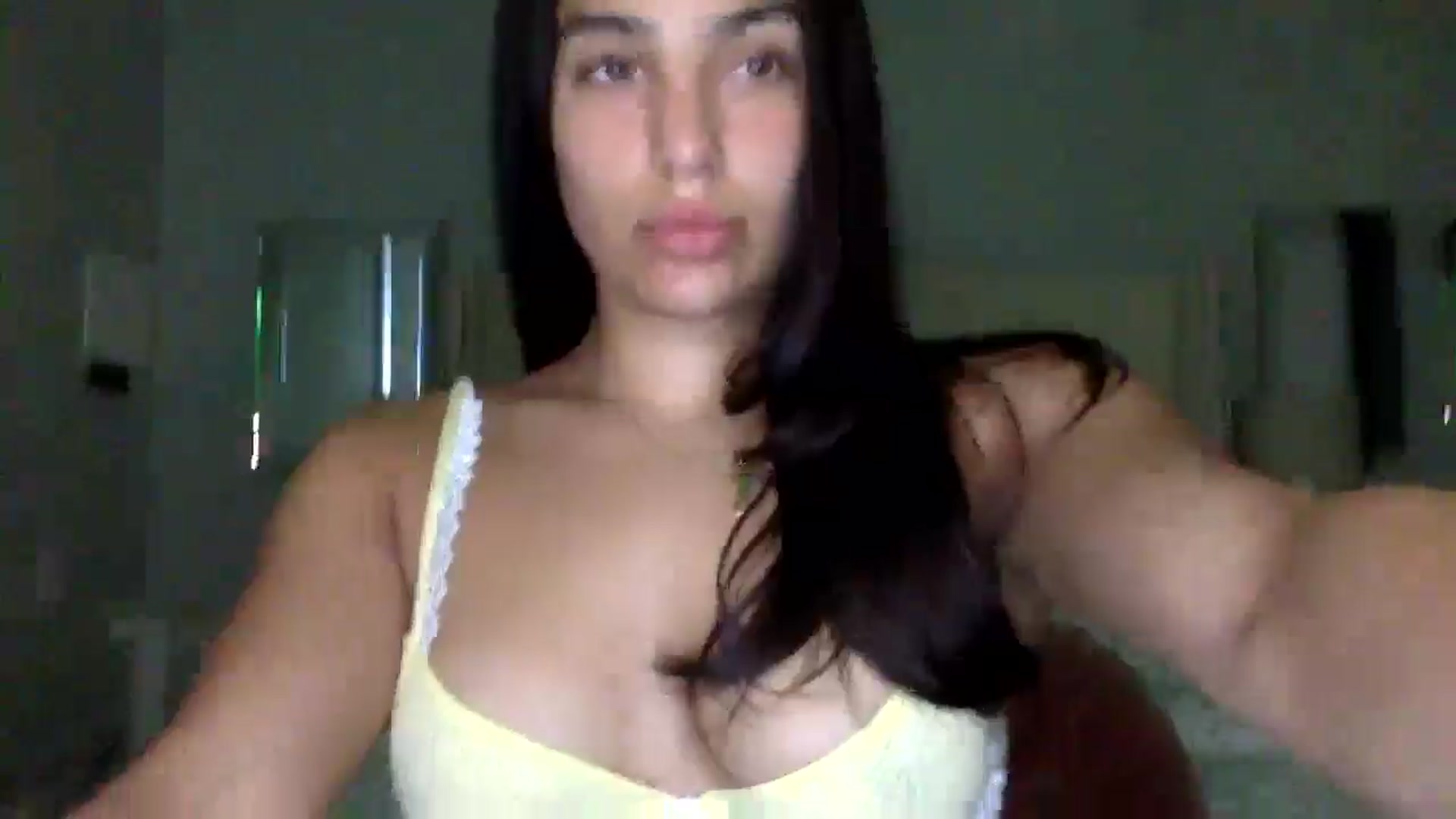 Gallery image thumbnail from CreamyEmmy's myfreecams stream on, 04/22/2025, 18:59 image 6 of 20