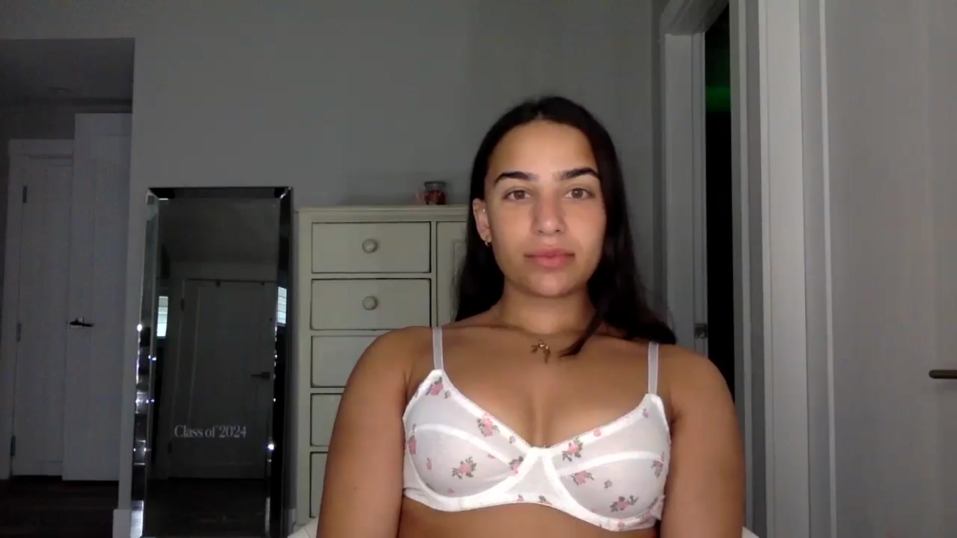 Gallery image thumbnail from CreamyEmmy's myfreecams stream on, 04/29/2025, 18:41 image 7 of 20