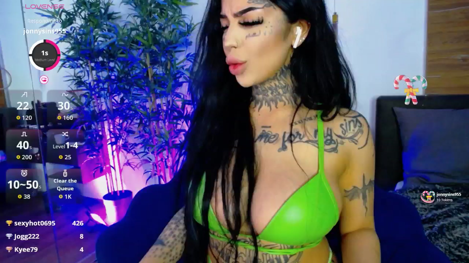 Gallery image thumbnail from CreamyInkk's myfreecams stream on, 12/08/2025, 11:04 image 8 of 20
