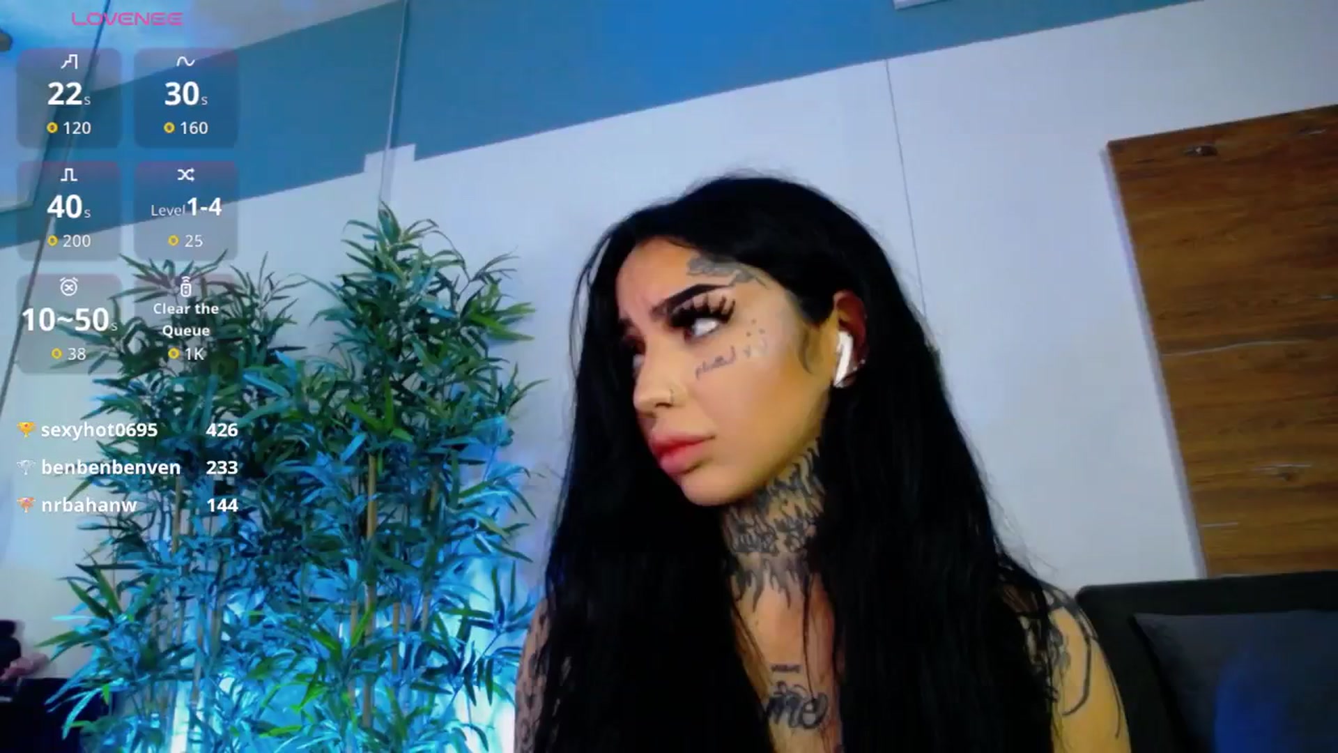 Gallery image thumbnail from CreamyInkk's myfreecams stream on, 12/08/2025, 13:05 image 9 of 20