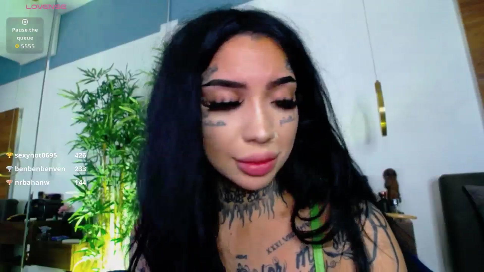 Gallery image thumbnail from CreamyInkk's myfreecams stream on, 12/08/2025, 13:05 image 13 of 20