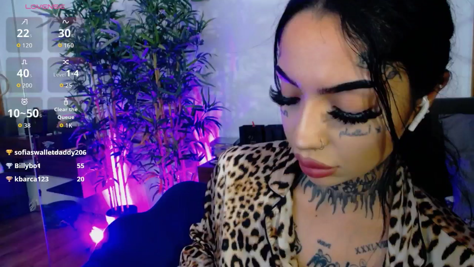 Gallery image thumbnail from CreamyInkk's myfreecams stream on, 12/09/2025, 10:48 image 10 of 20