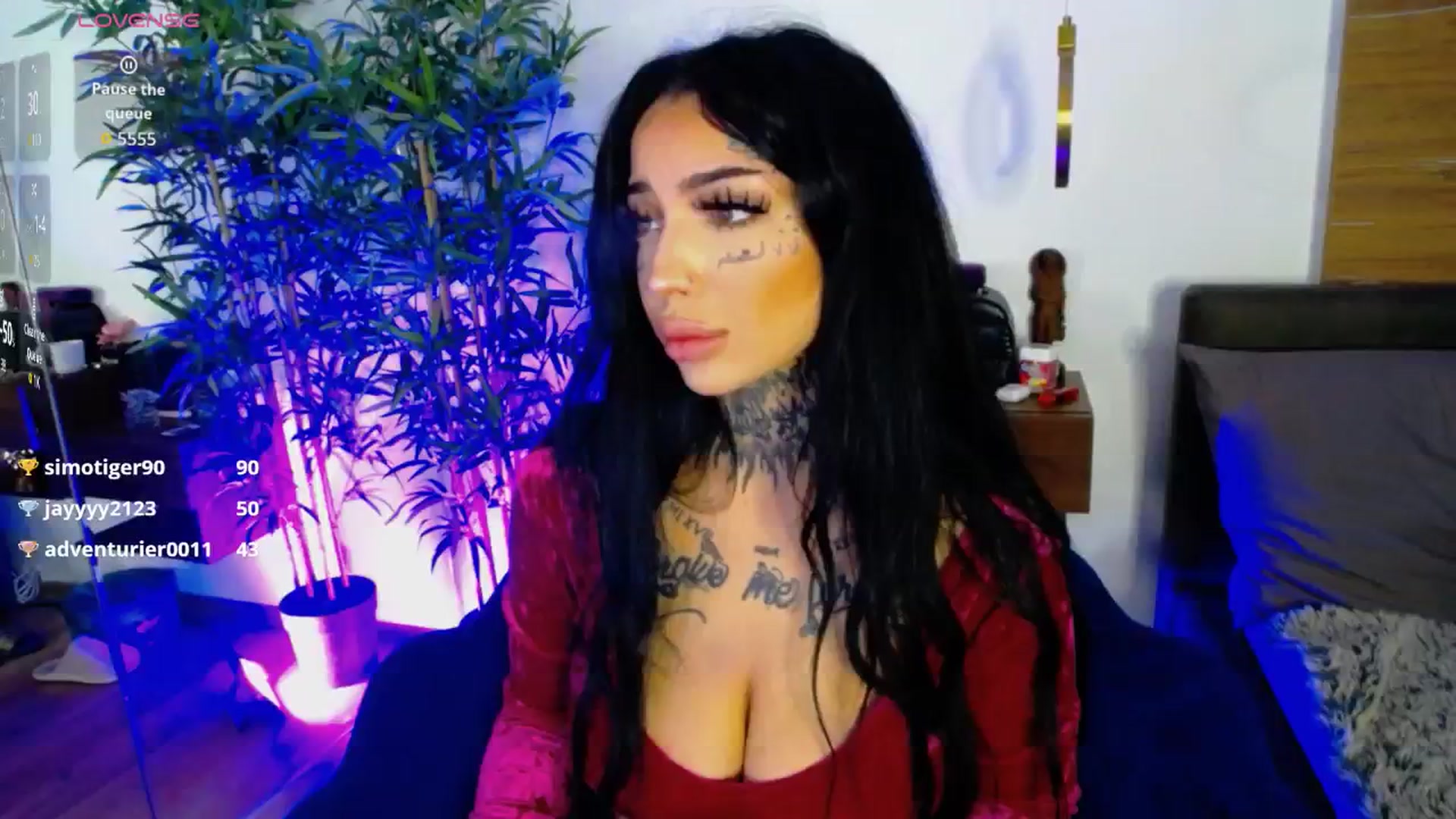 Gallery image thumbnail from CreamyInkk's myfreecams stream on, 12/17/2025, 12:41 image 5 of 20