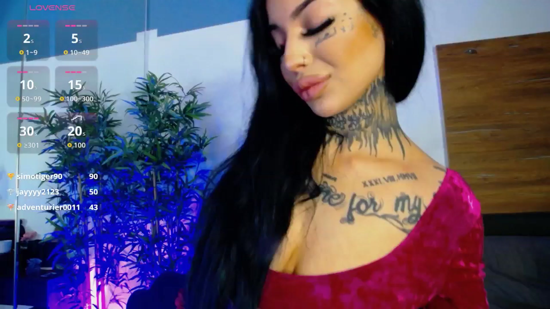 Gallery image thumbnail from CreamyInkk's myfreecams stream on, 12/17/2025, 12:41 image 17 of 20
