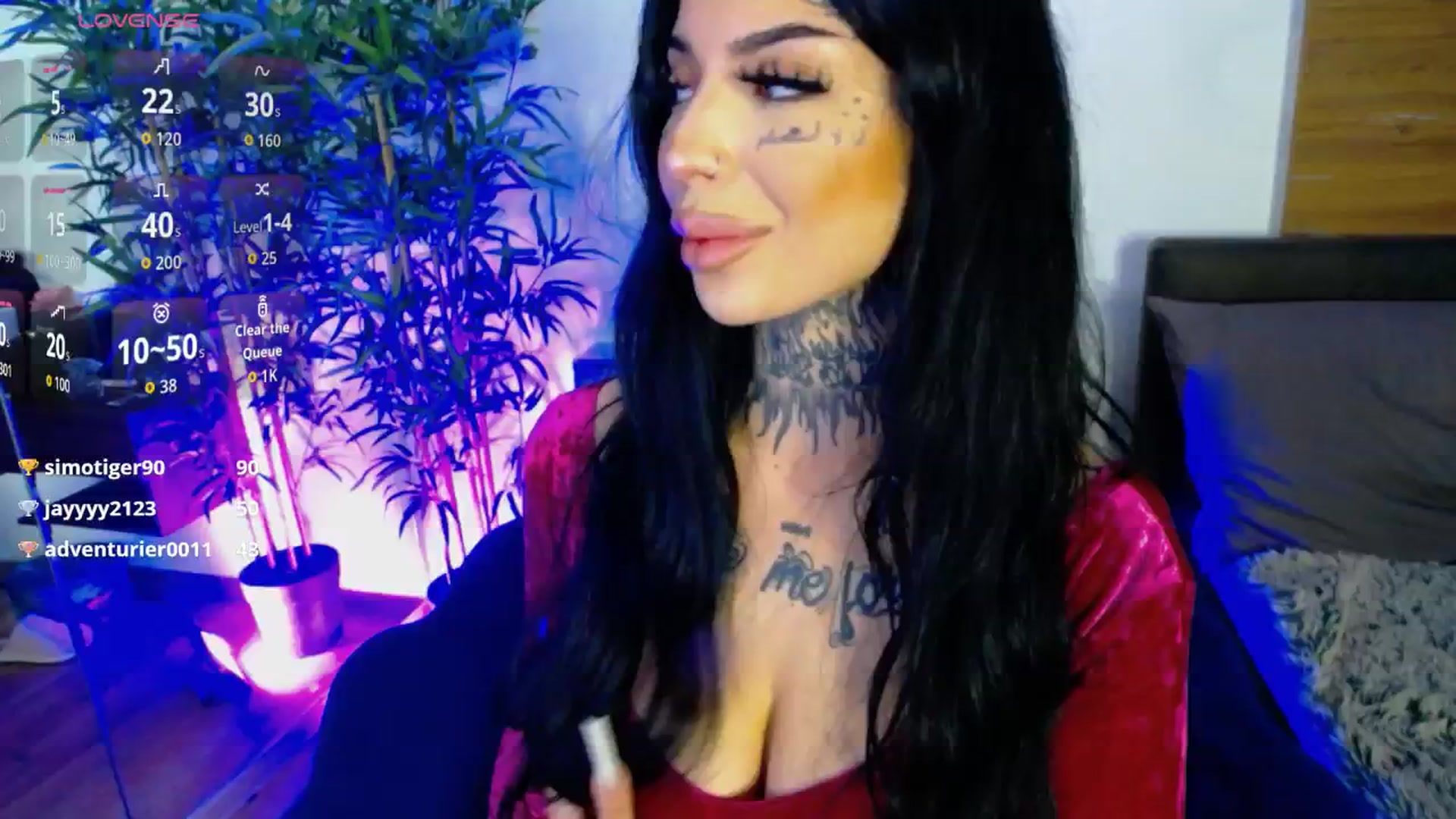 Gallery image thumbnail from CreamyInkk's myfreecams stream on, 12/17/2025, 12:41 image 8 of 20