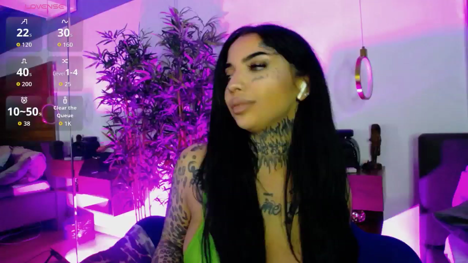 Gallery image thumbnail from CreamyInkk's myfreecams stream on, 01/03/2026, 11:30 image 19 of 20