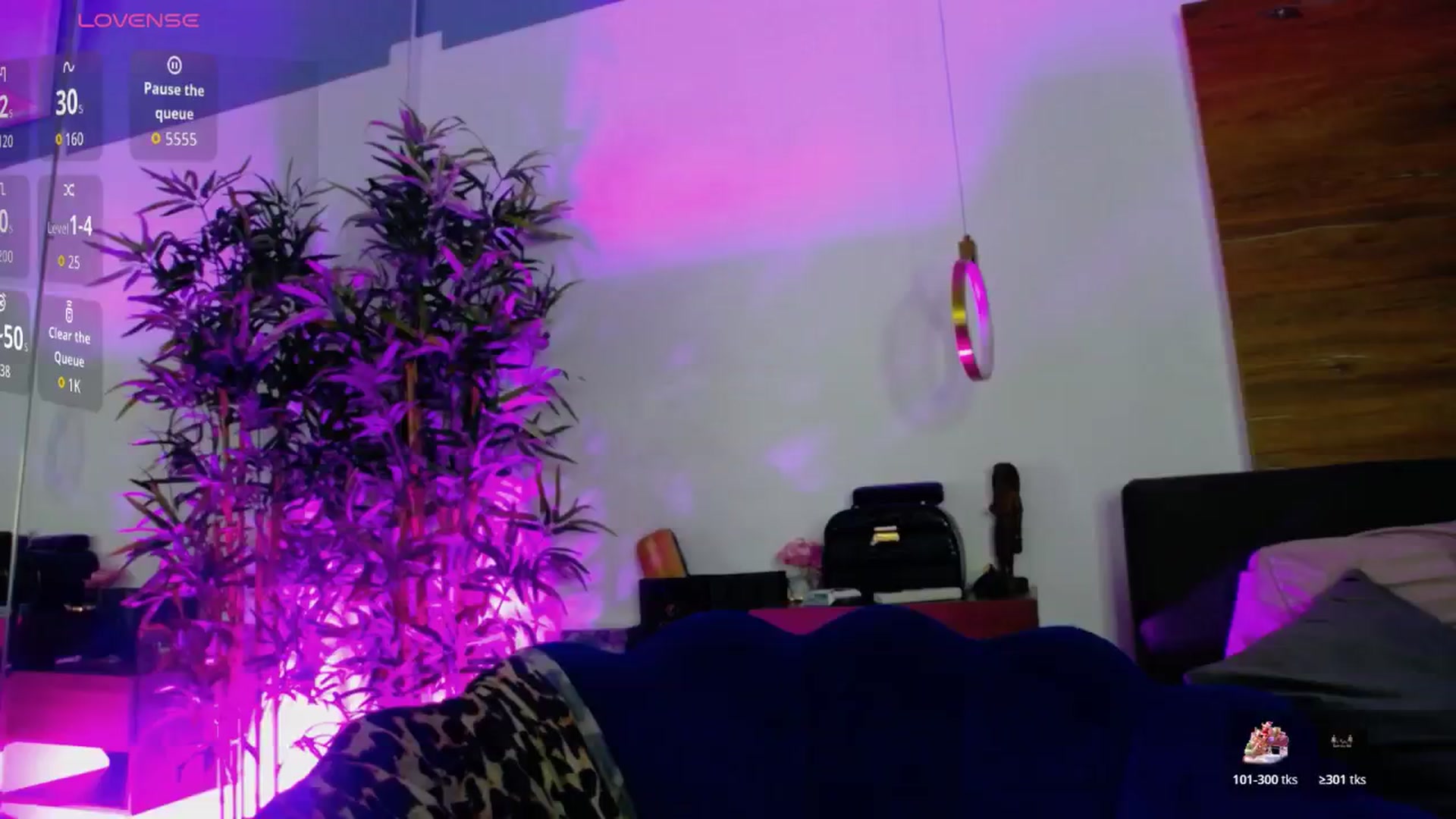 Gallery image thumbnail from CreamyInkk's myfreecams stream on, 01/03/2026, 11:30 image 8 of 20